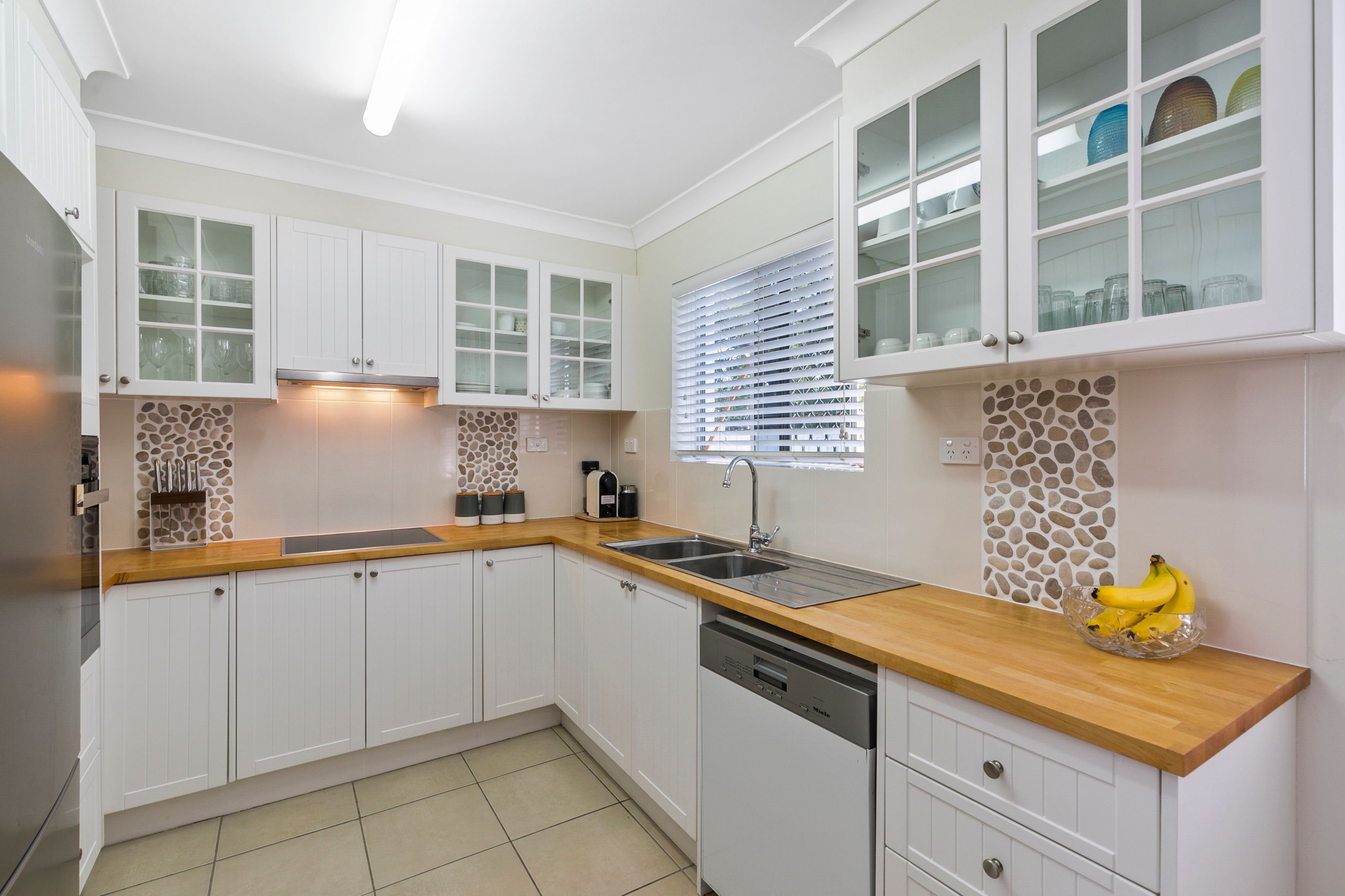 12 Albert Street, Annerley, QLD 4103