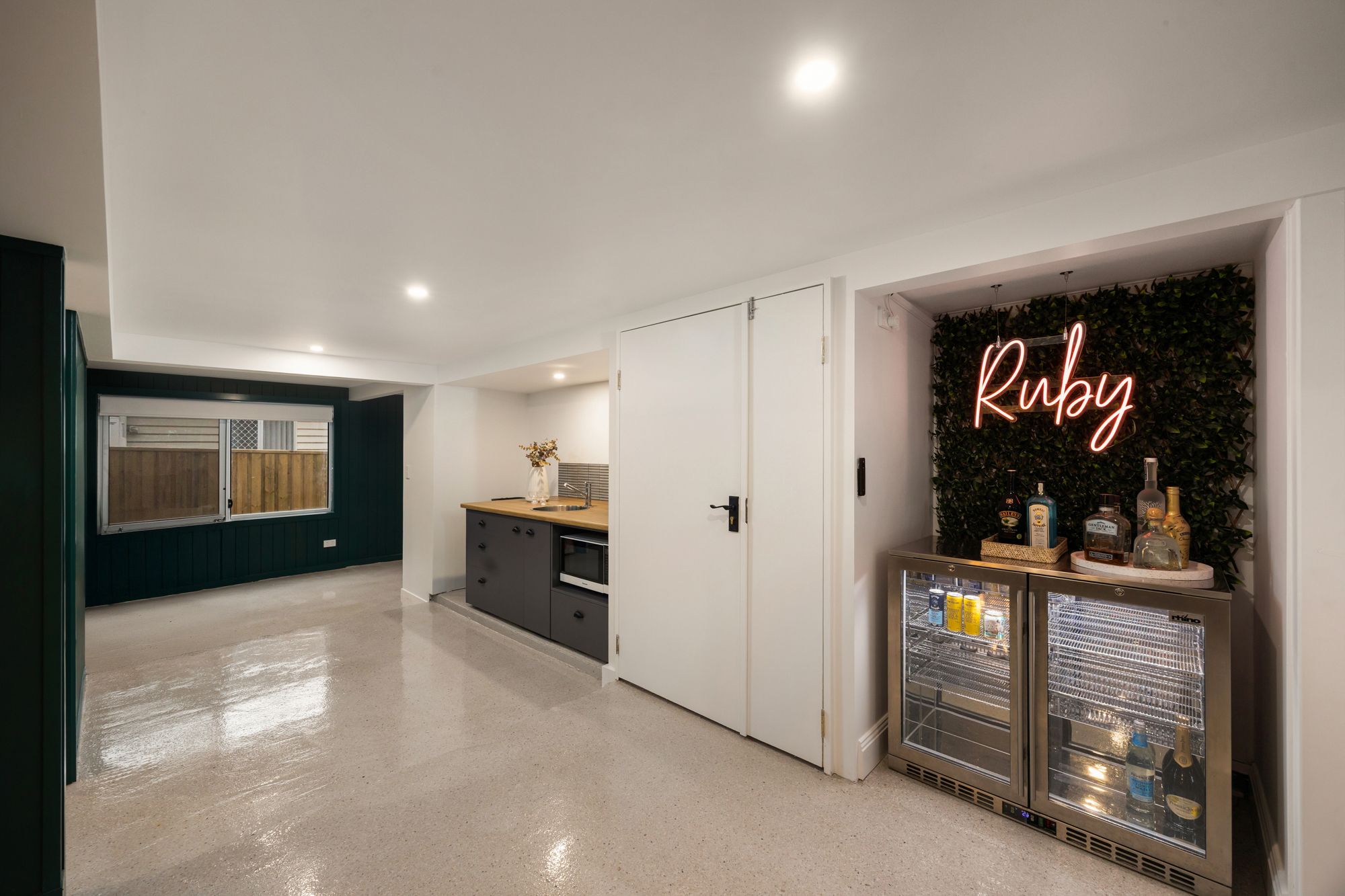 11 Ruby Avenue — photo 18 of 23