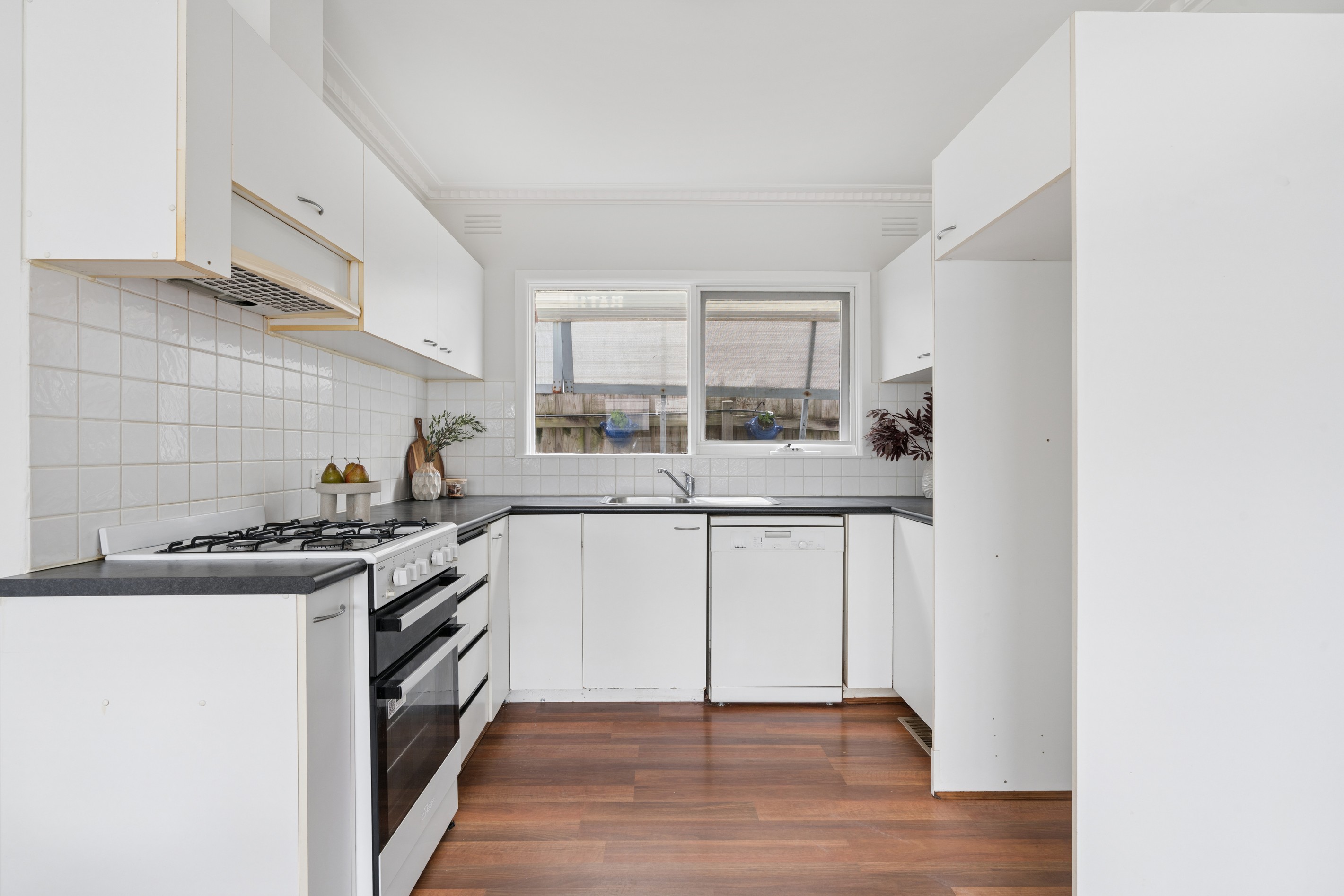 90 Ninth Avenue, Rosebud, VIC 3939