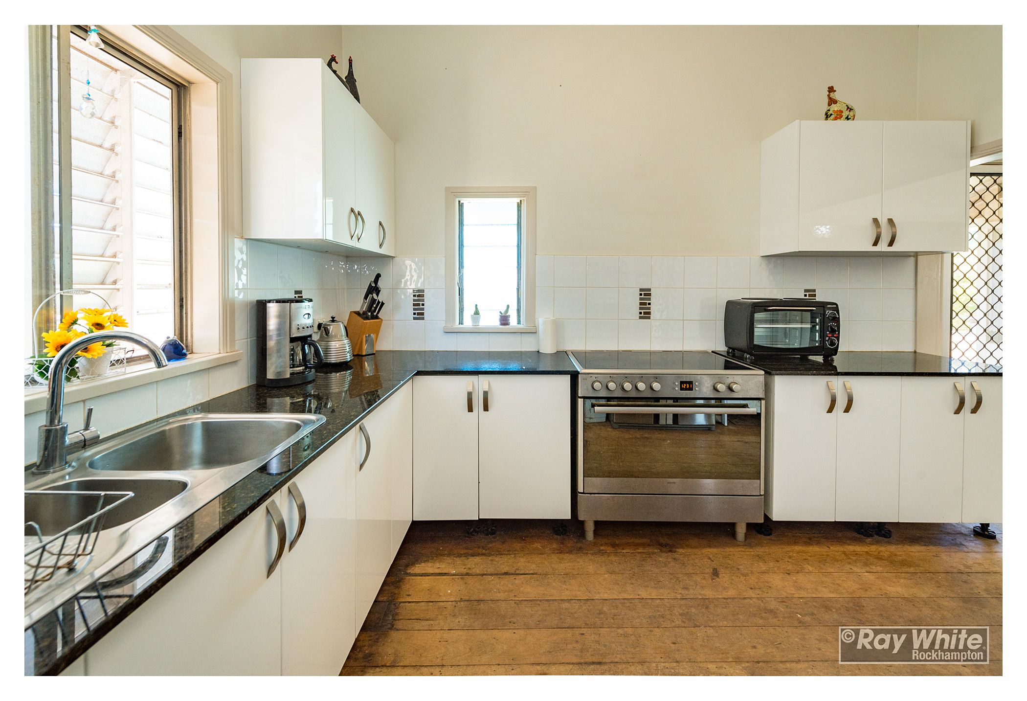 91 Lakes Creek Road, Berserker, QLD 4701