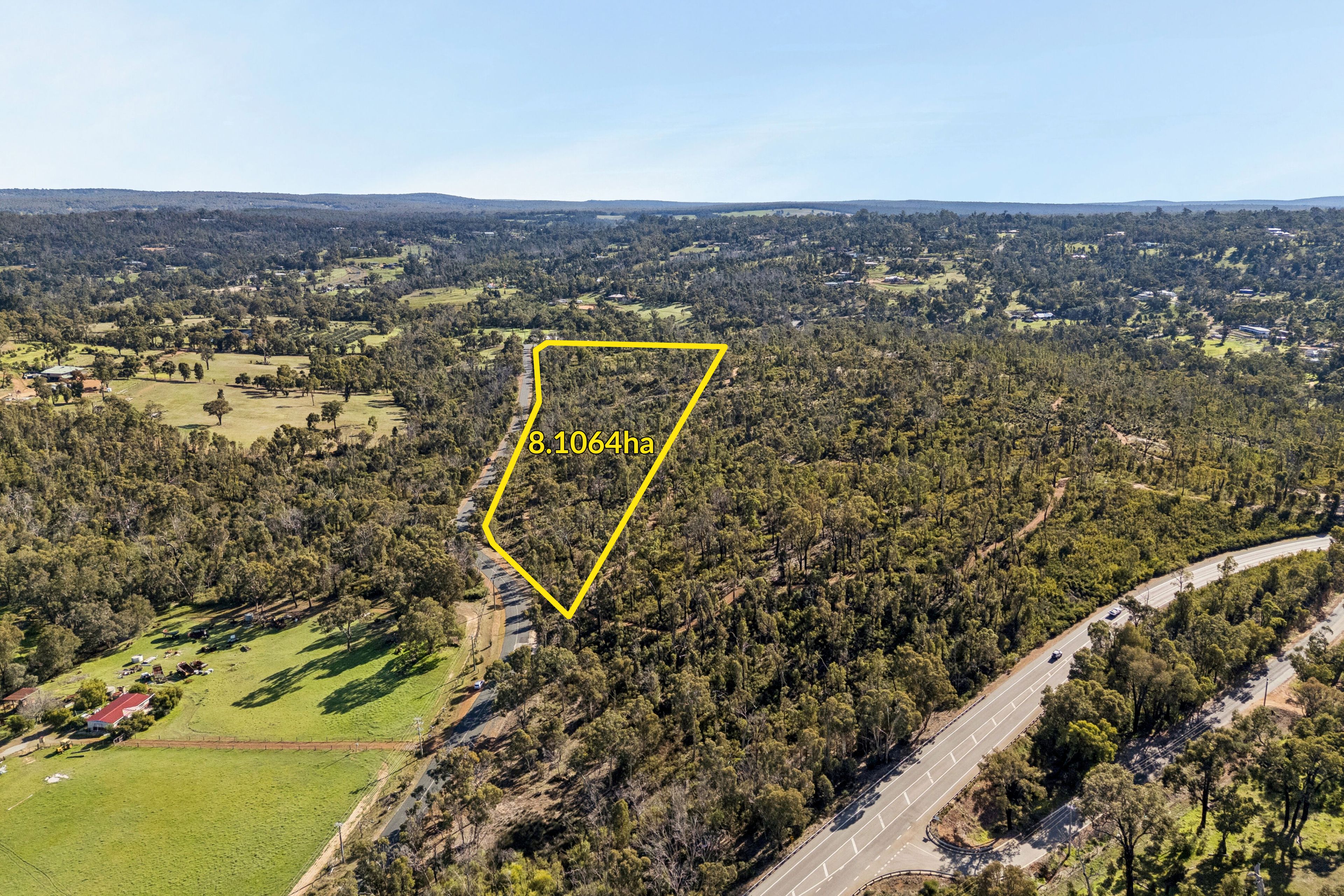 476 Old Coach Road East — photo 4 of 27