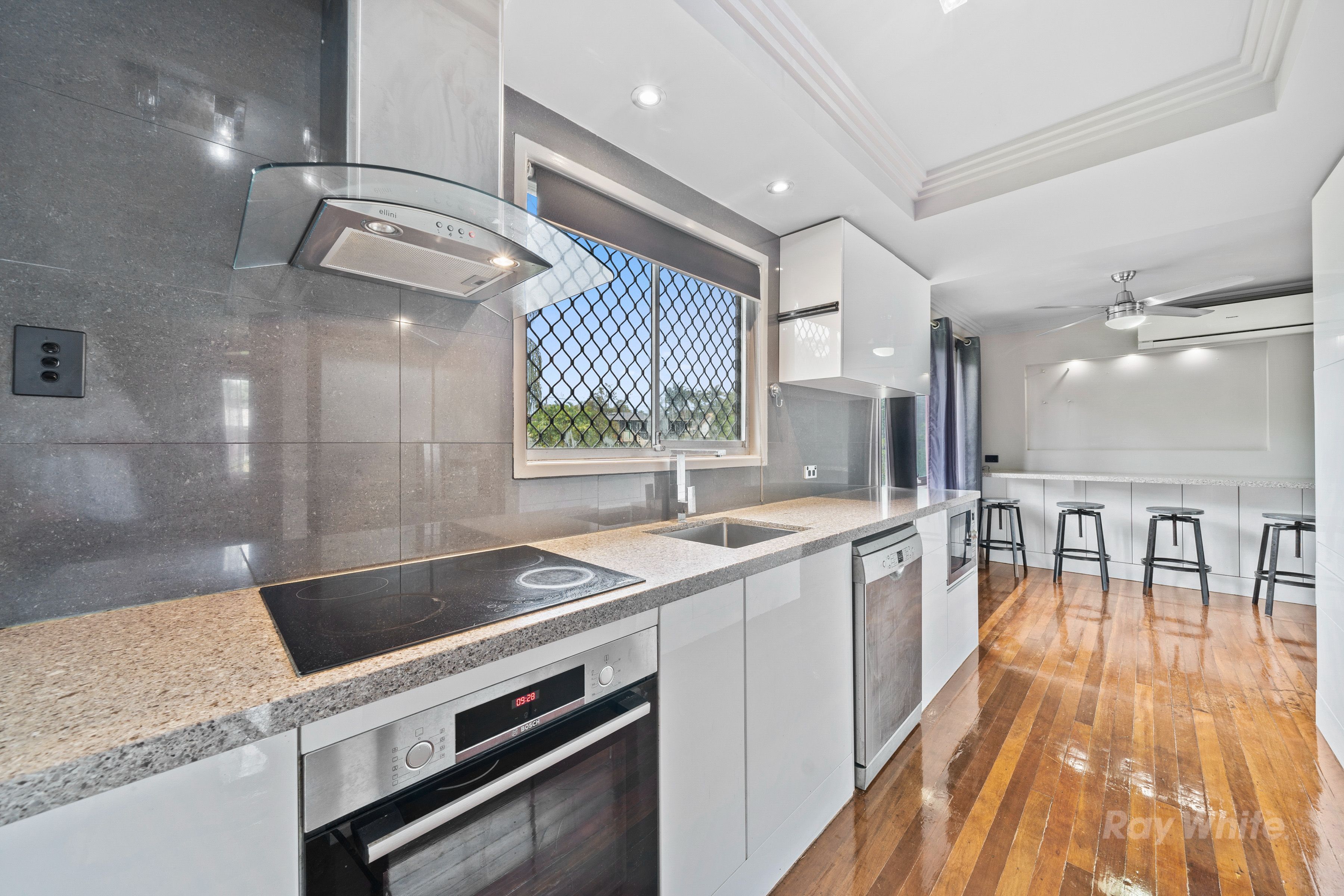 19 Darren Drive, Slacks Creek, QLD 4127