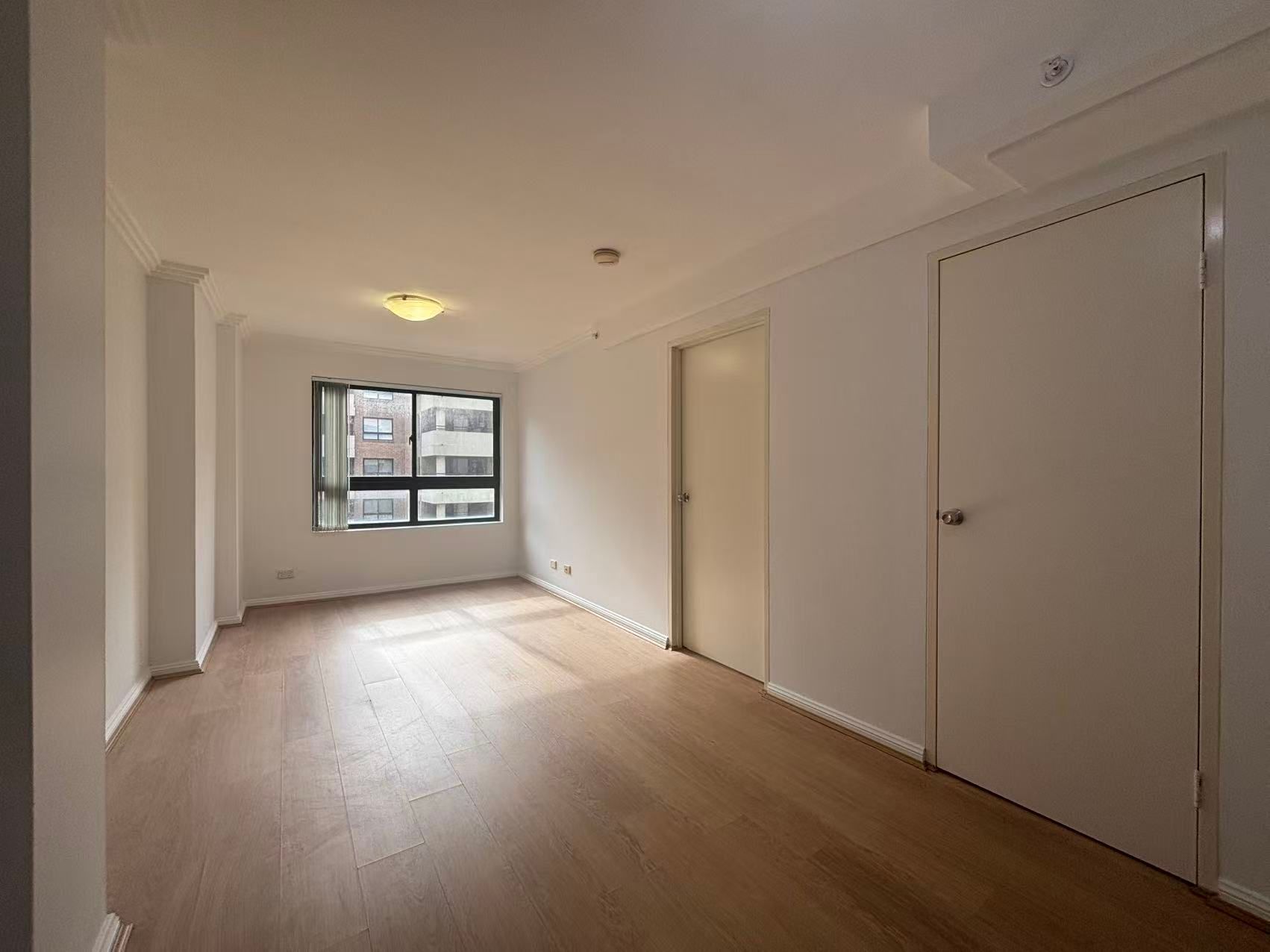 24B/12 Dora Street — photo 4 of 12