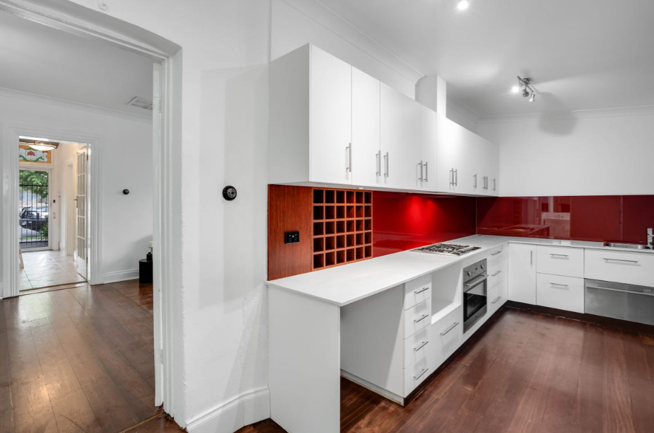 12 Lorne Avenue — photo 6 of 19