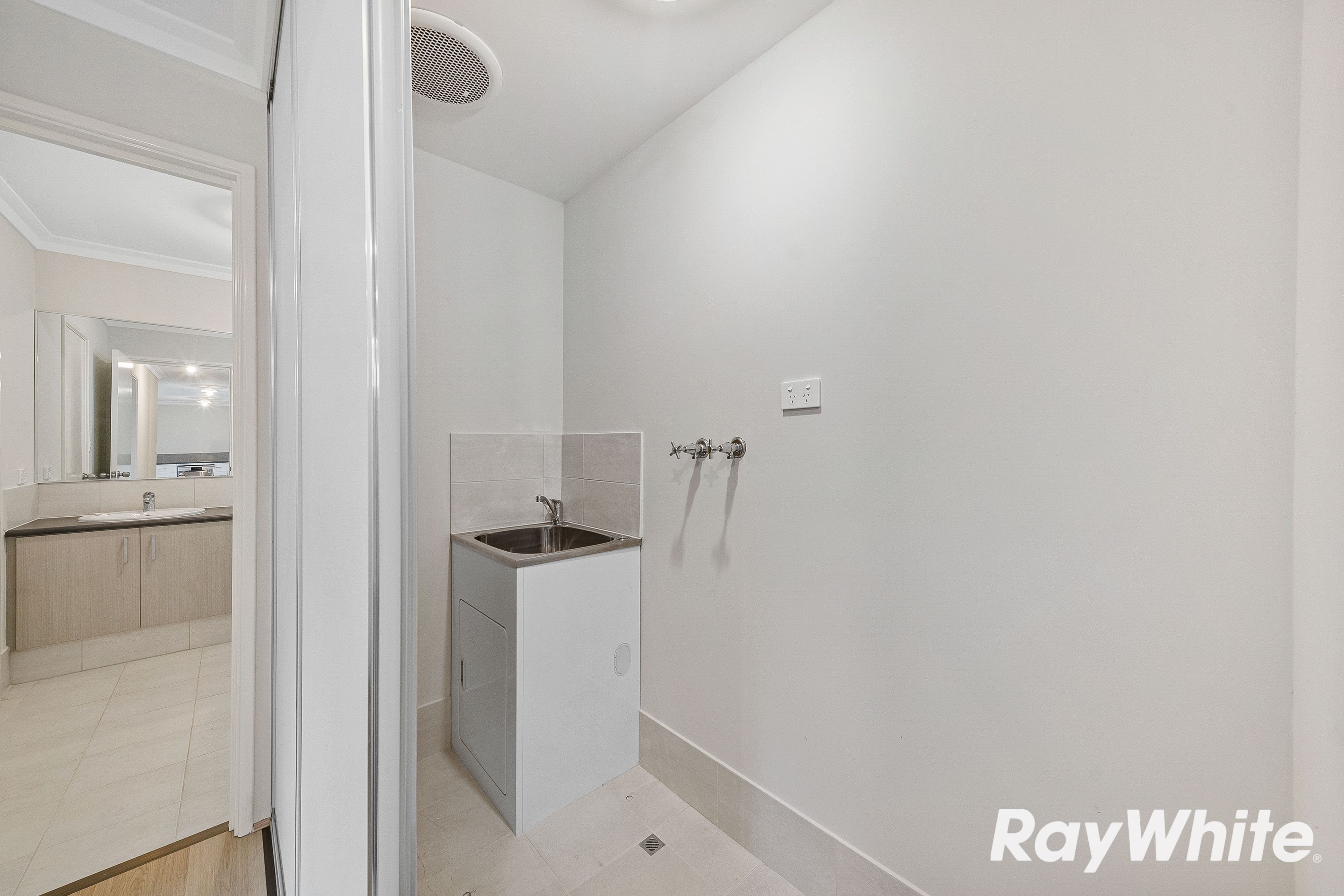 73A Alverstone Boulevard — photo 8 of 9