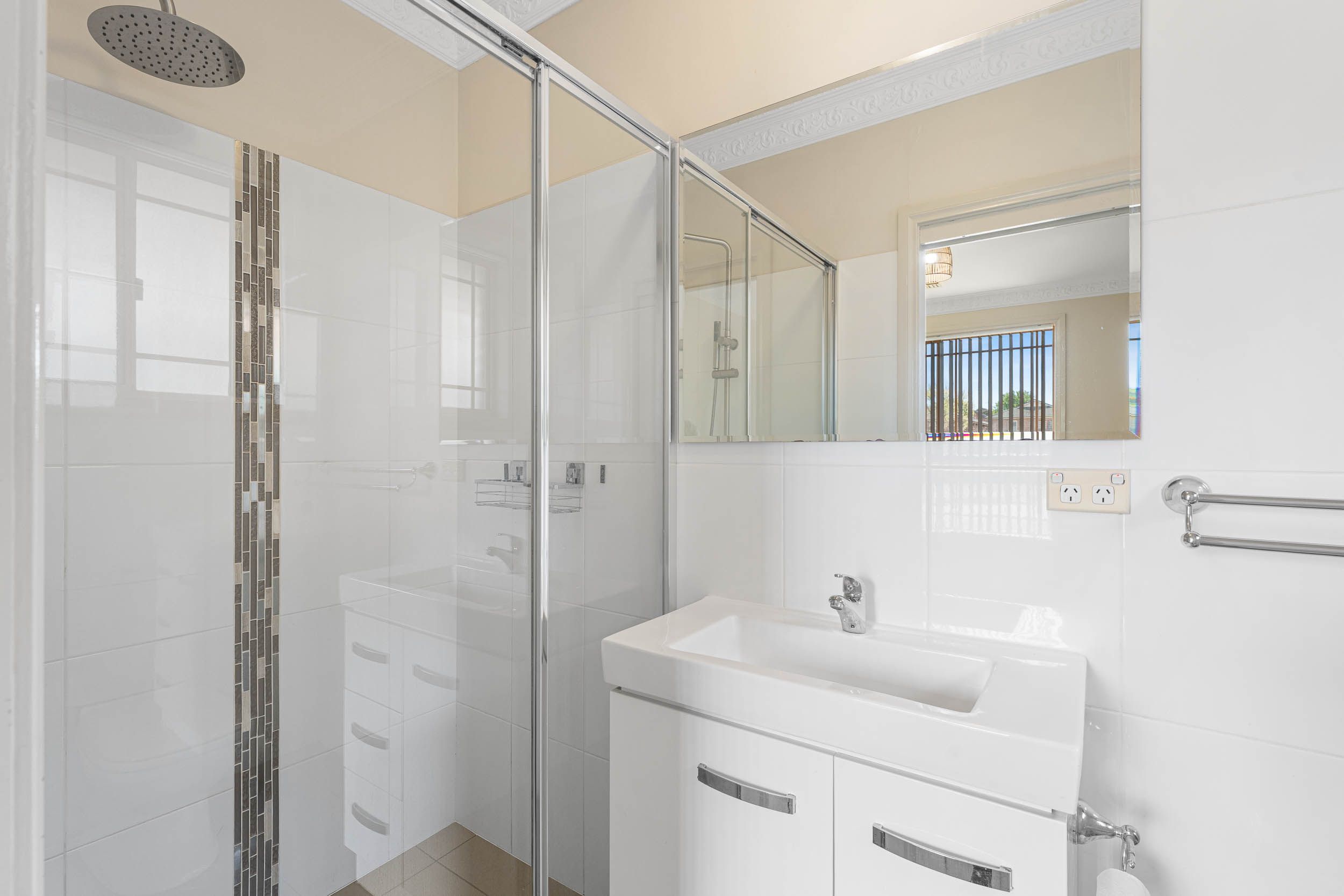 110 Mary Street — photo 3 of 18