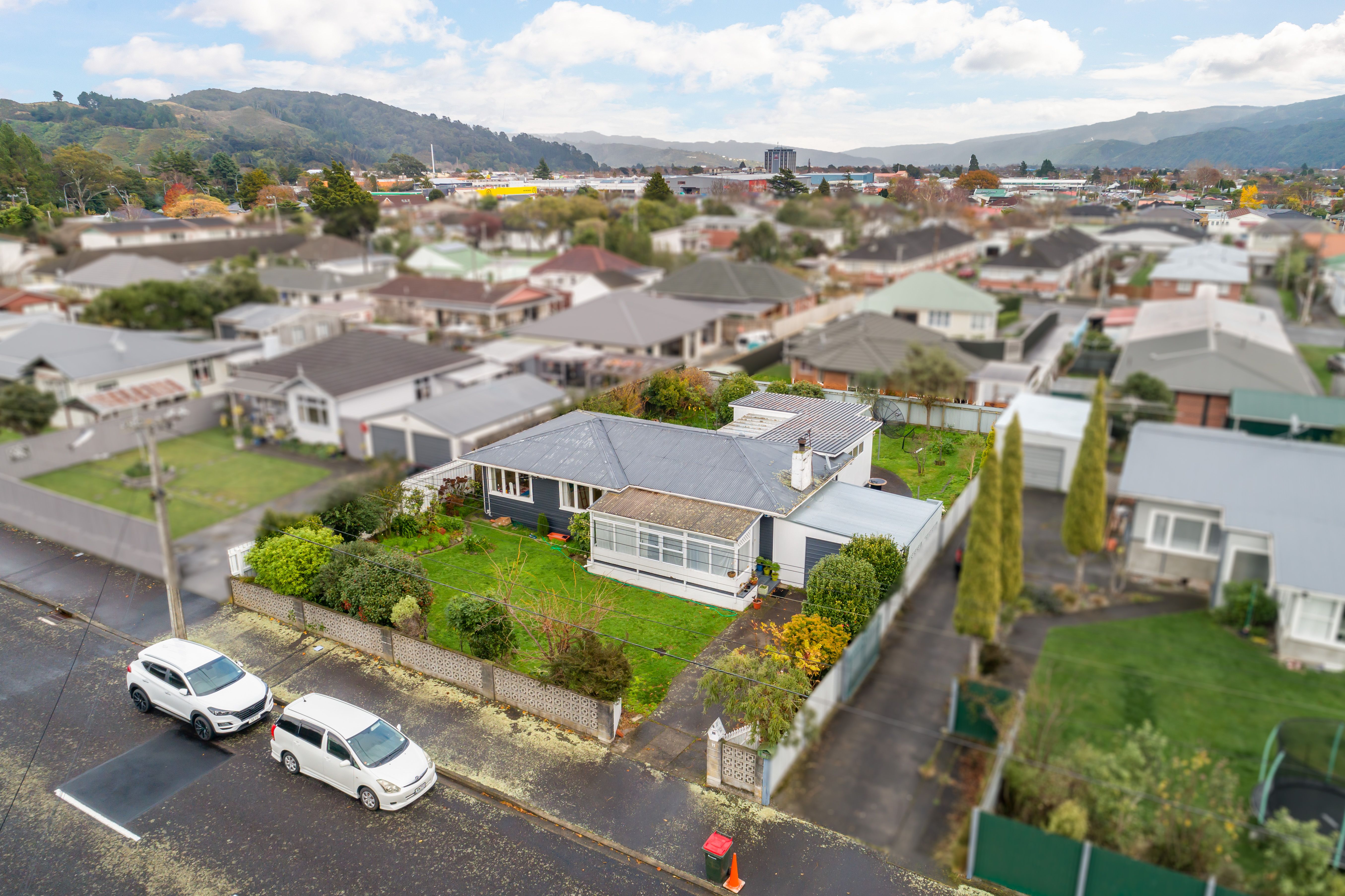 11 Henry Street, Ebdentown, Upper Hutt City