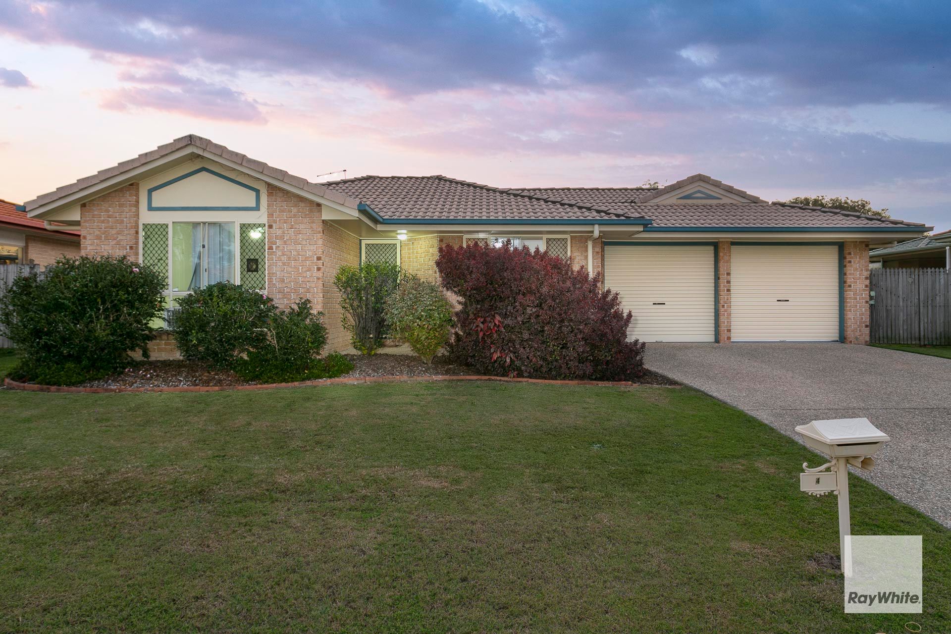 4 Babamande Street, Redland Bay QLD 4165