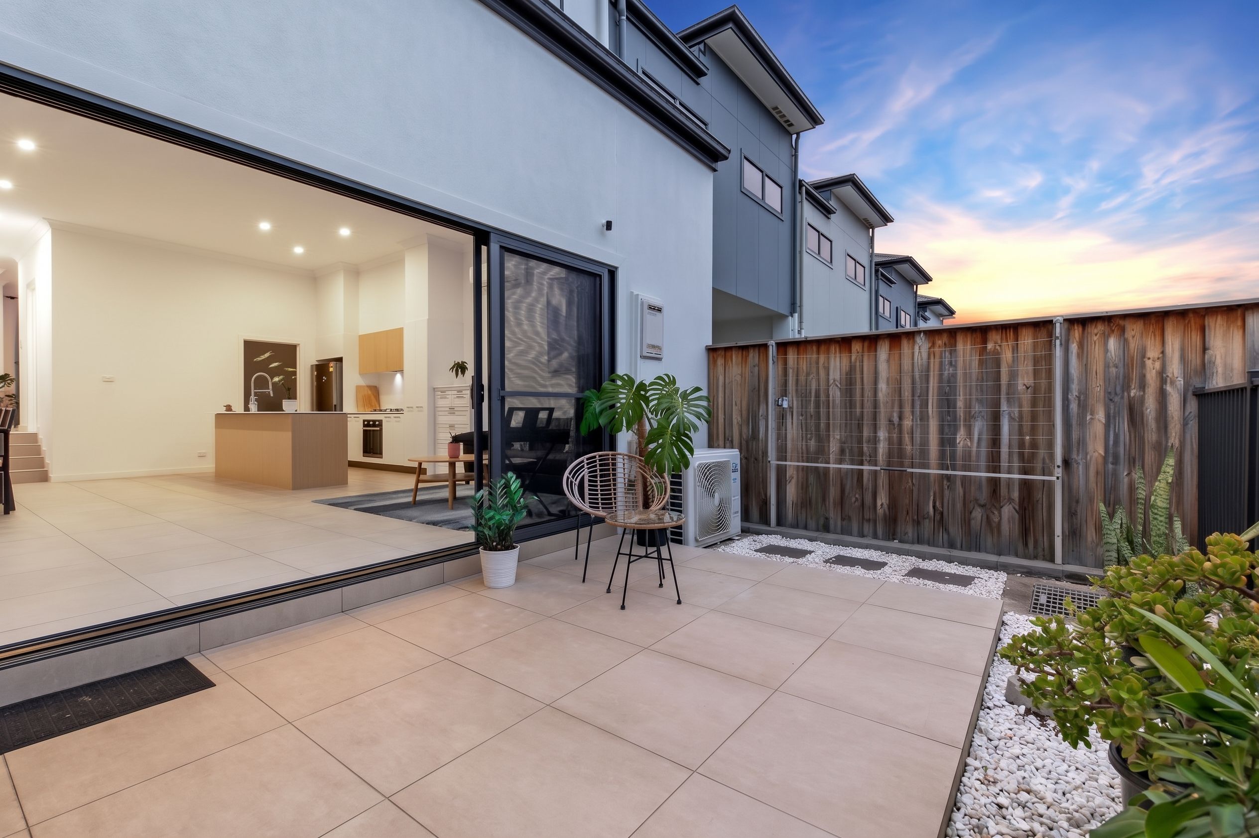 30 Lillyana Street — photo 11 of 11