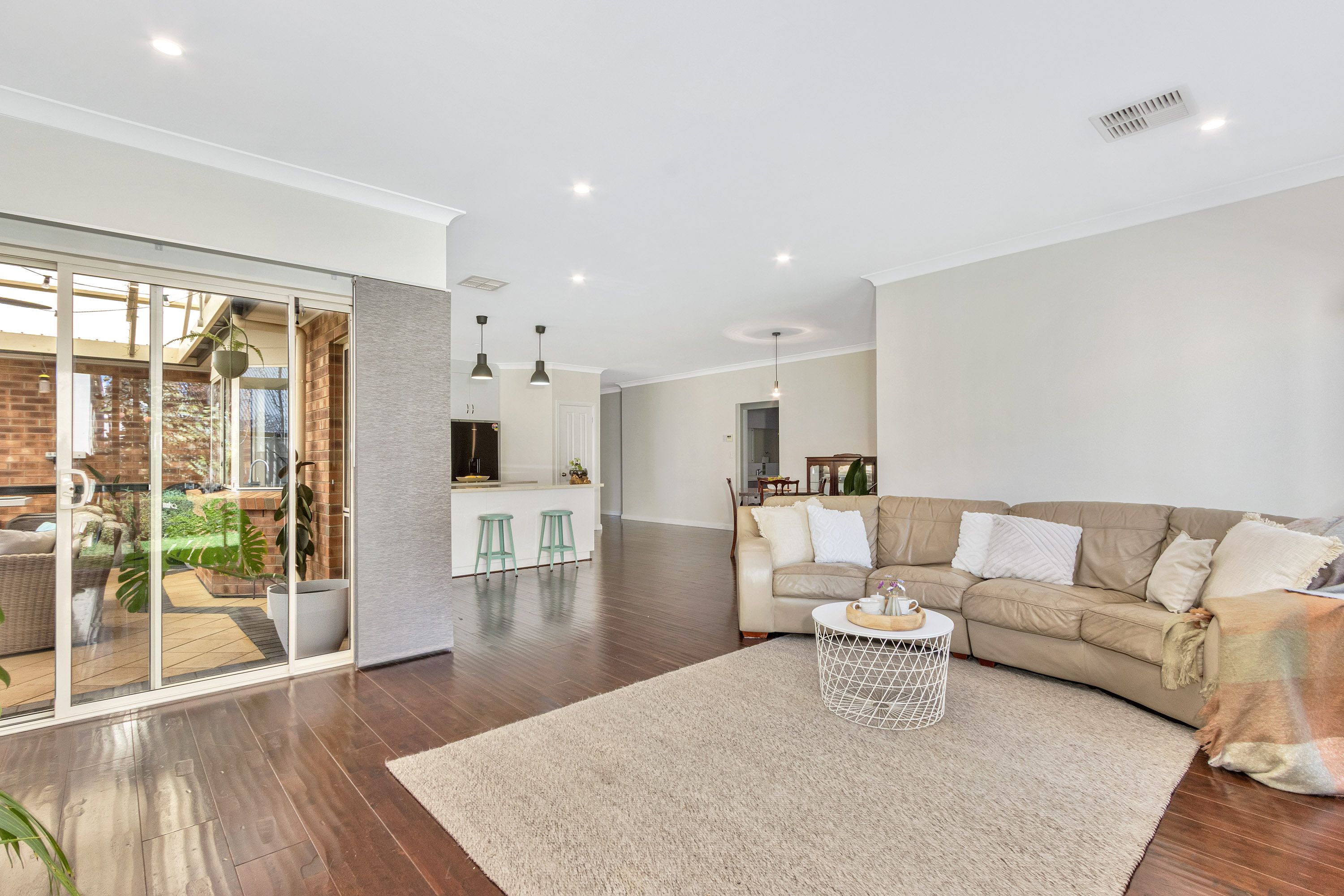 8 Clyde Court — photo 11 of 30