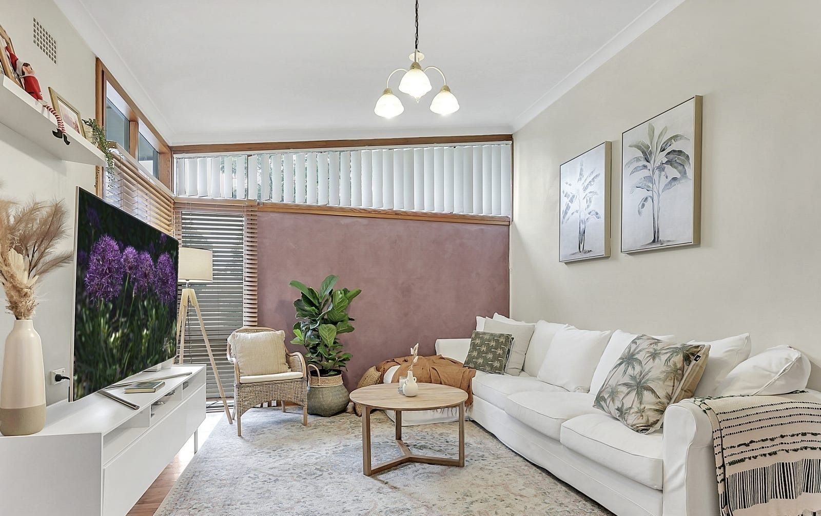 5 Mindoro Place, Lethbridge Park, NSW 2770