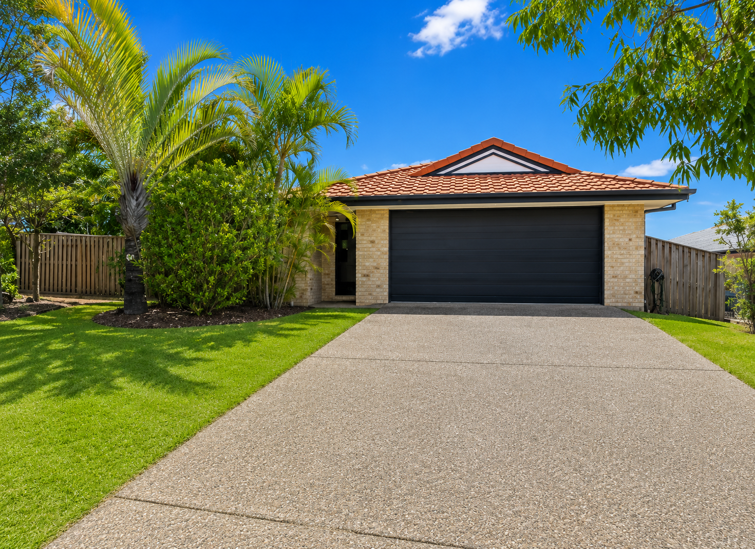6 Mango Crescent, Narangba, QLD 4504