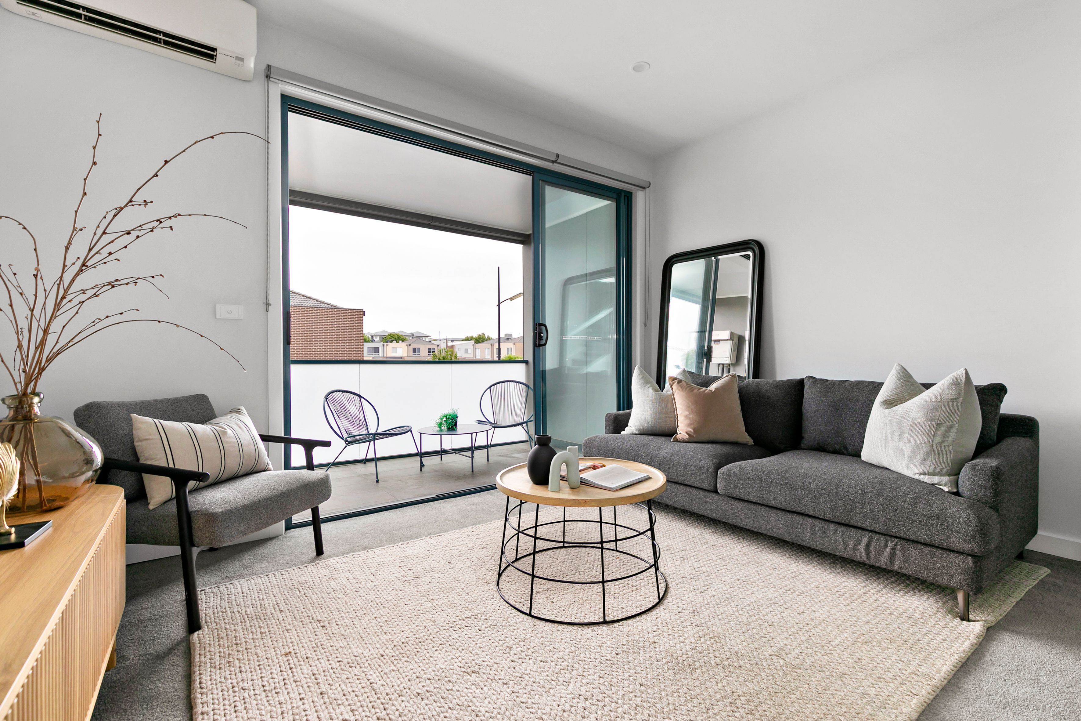 2/1 Brunswick Crescent, Craigieburn, VIC 3064