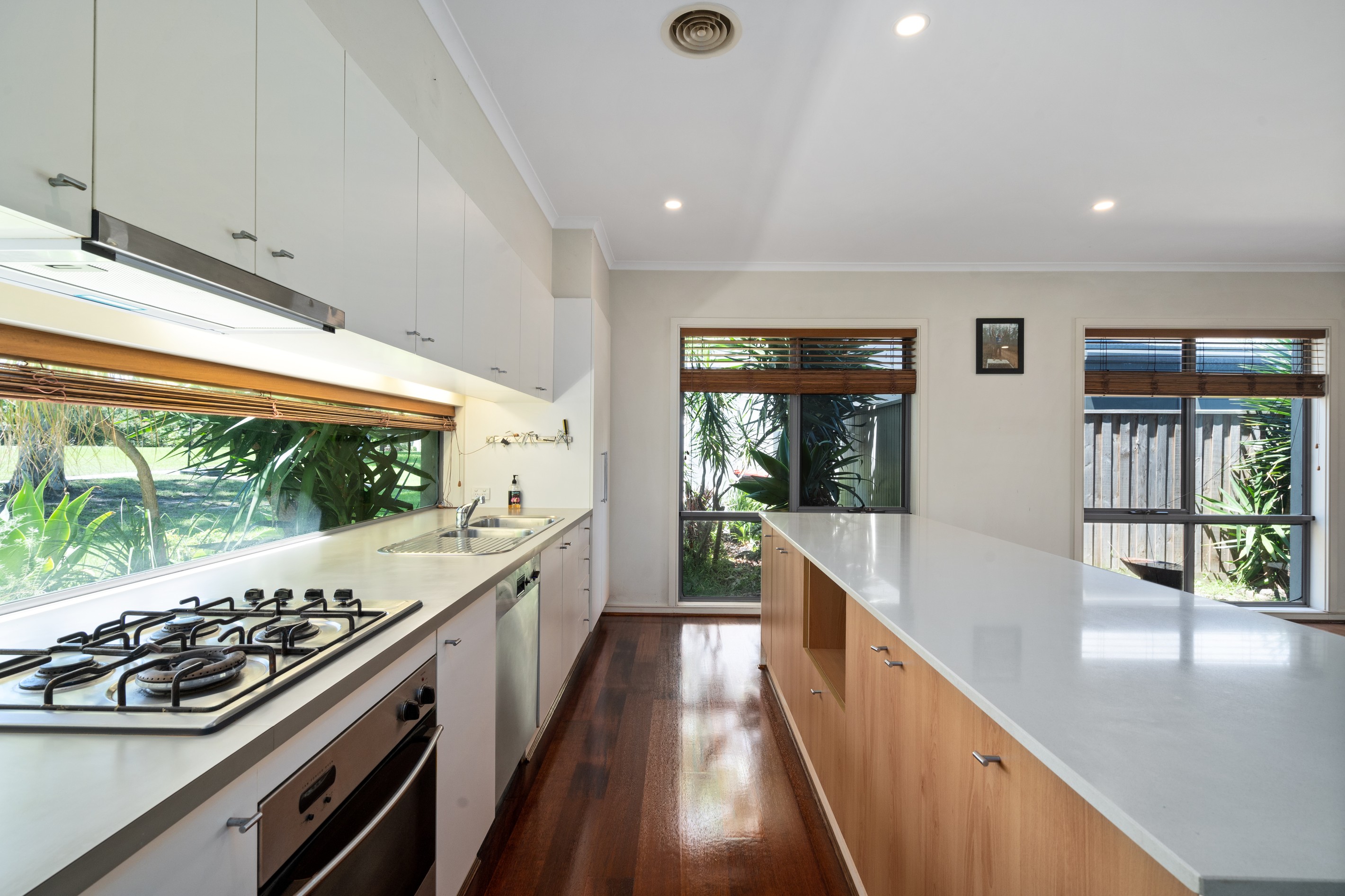 2 St Andrews Drive, Heatherton, VIC 3202