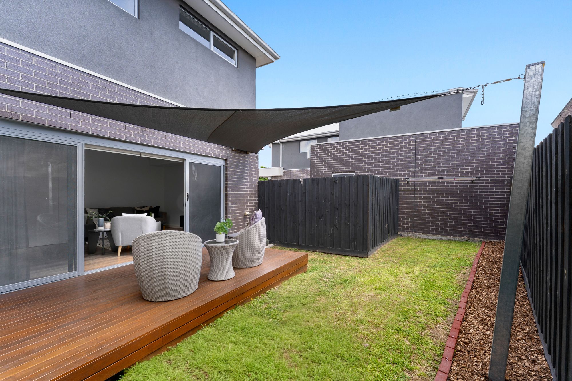 1/12 Stapley Crescent — photo 22 of 23