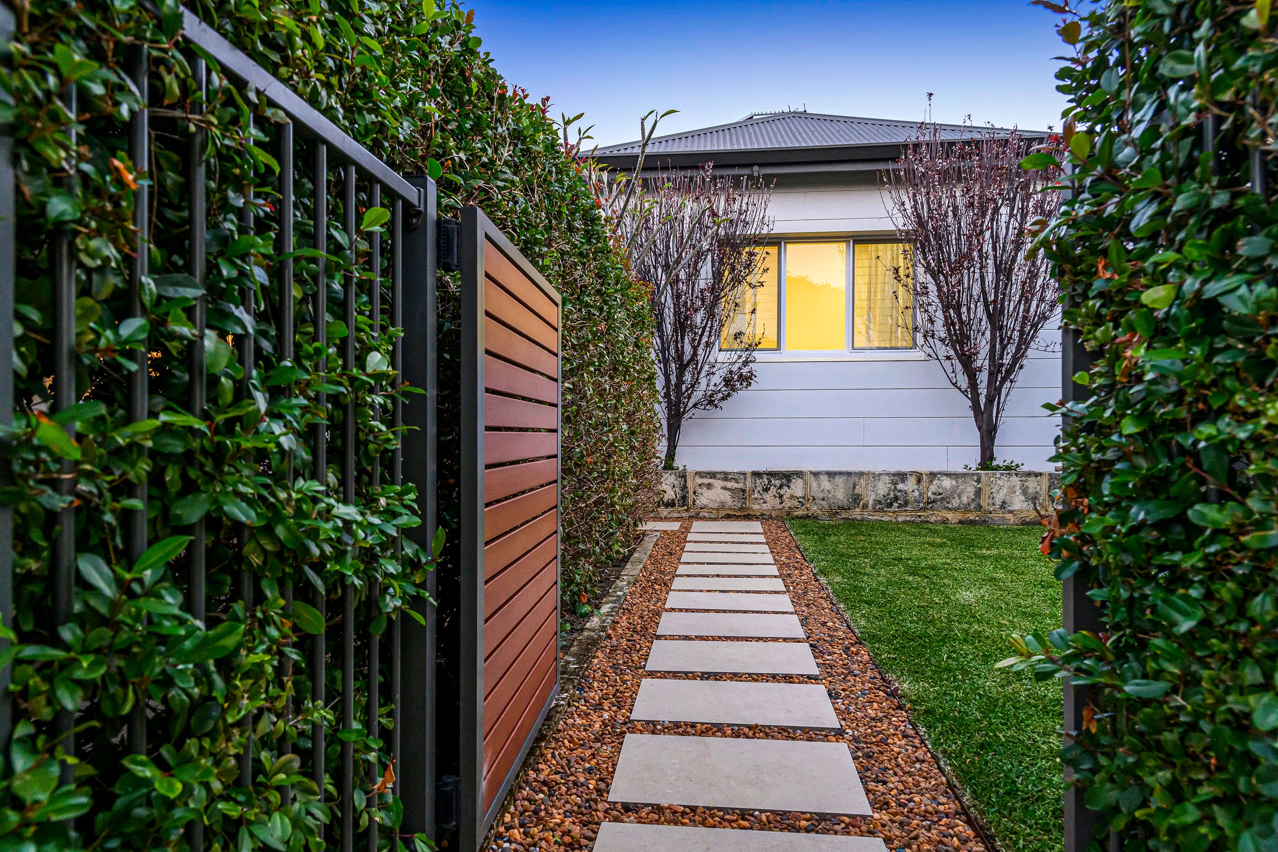 8 Saunders Street — photo 24 of 30