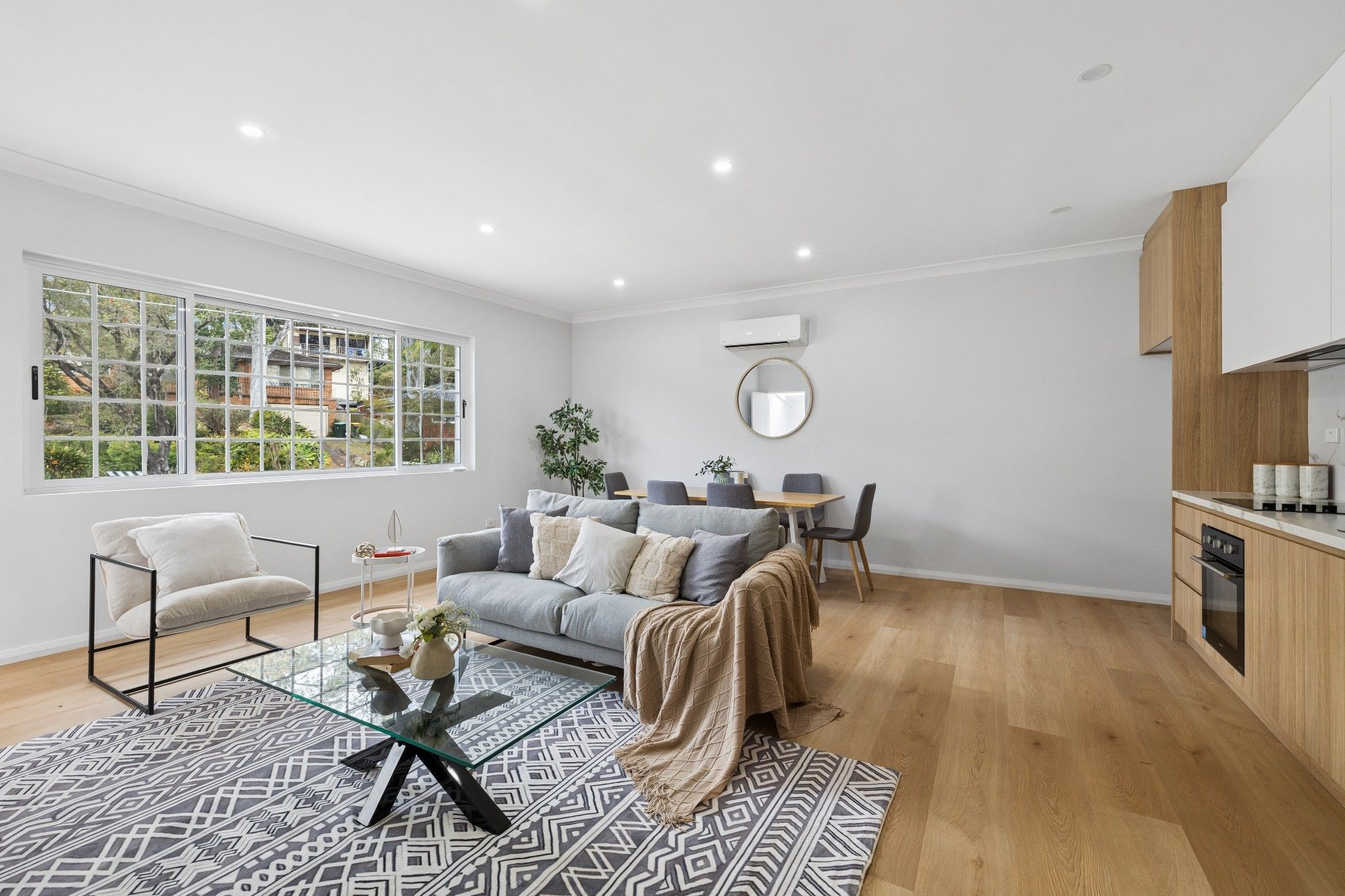 34 Wren Street — photo 11 of 13