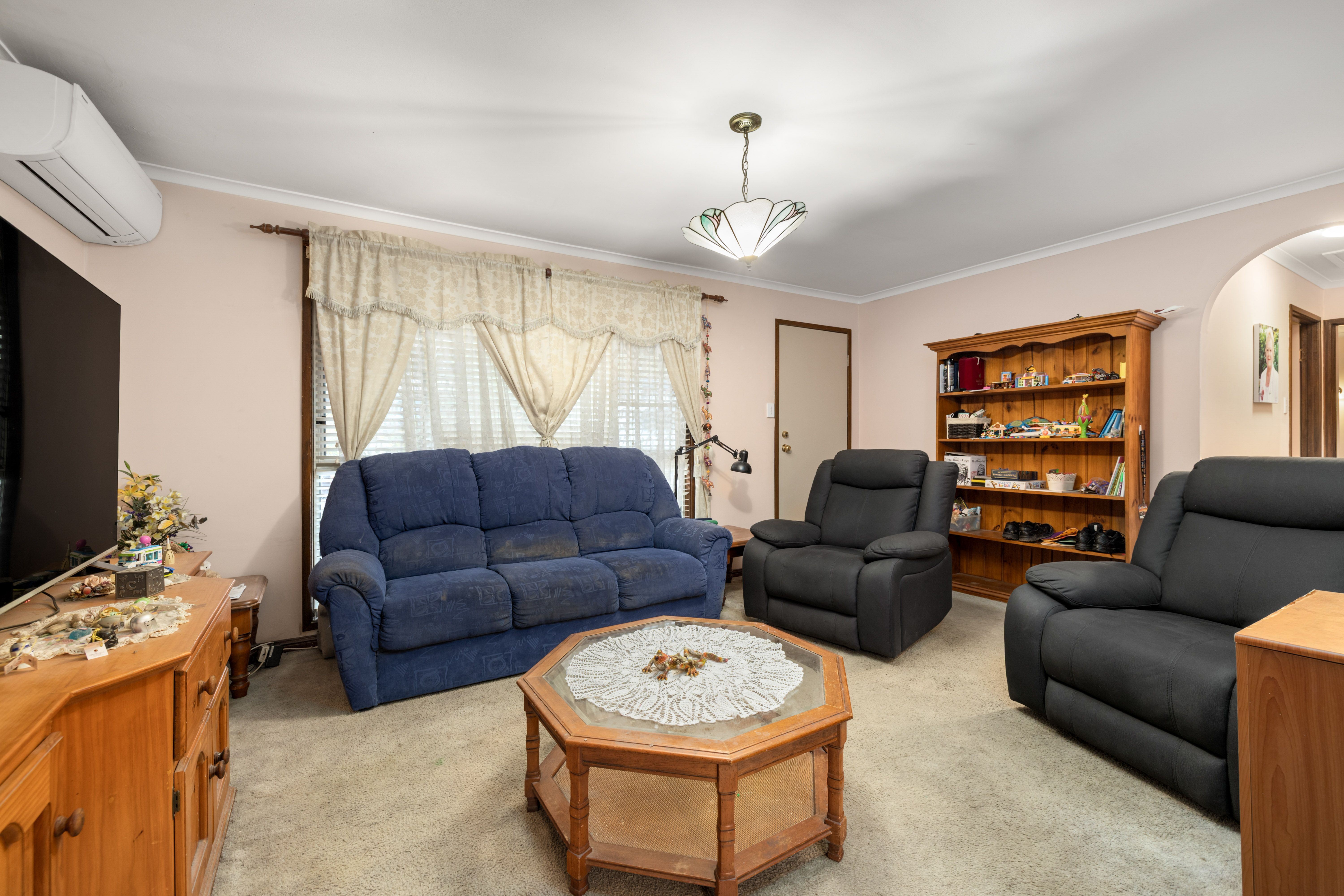 23 Wendy Street — photo 4 of 20