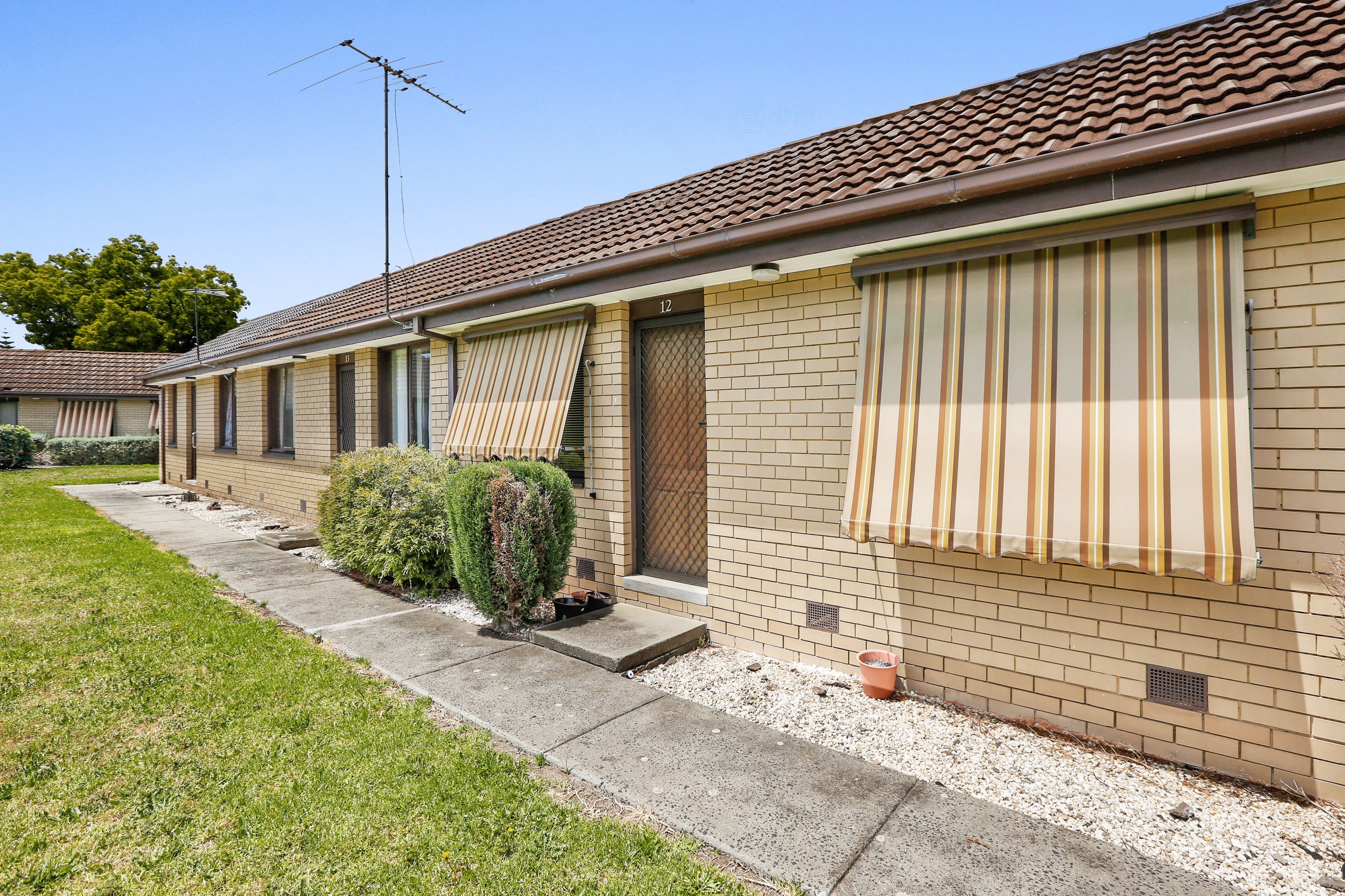 12/9-11 Chris Court, Oak Park, VIC 3046