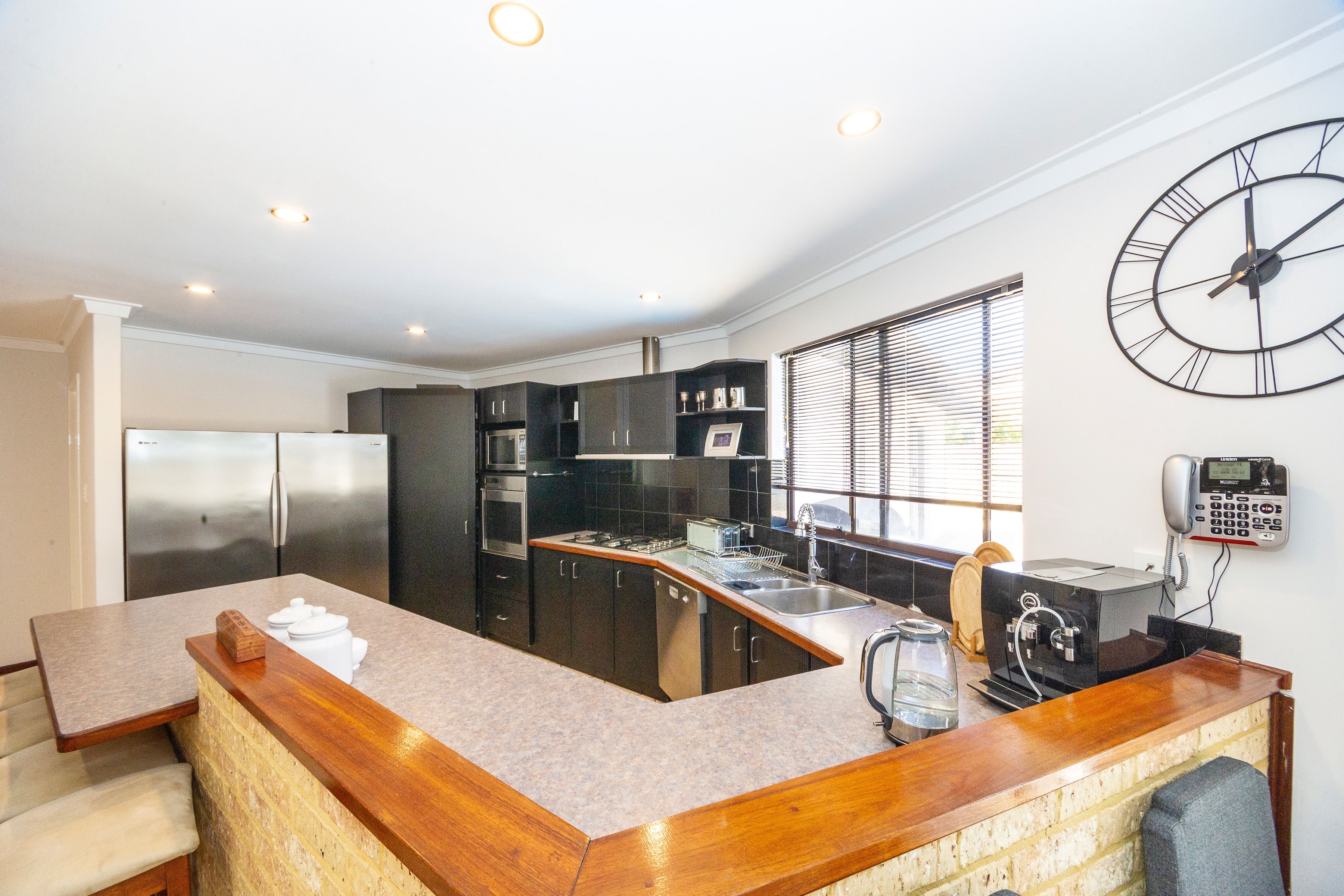 10 Crocus Way, Ferndale, WA 6148
