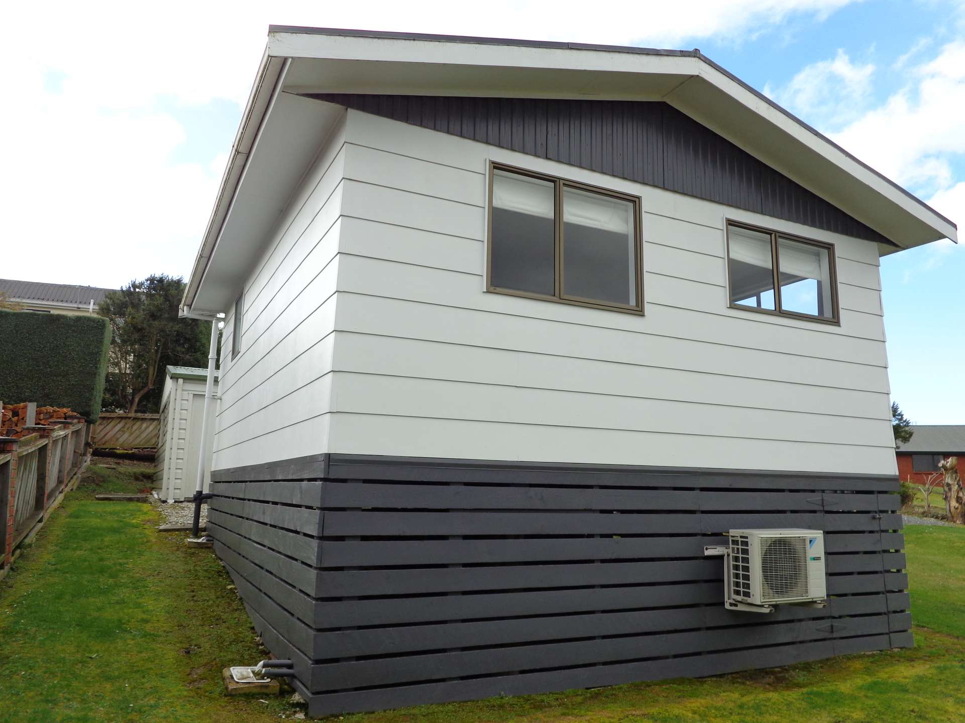 16 Matai Place photo 2