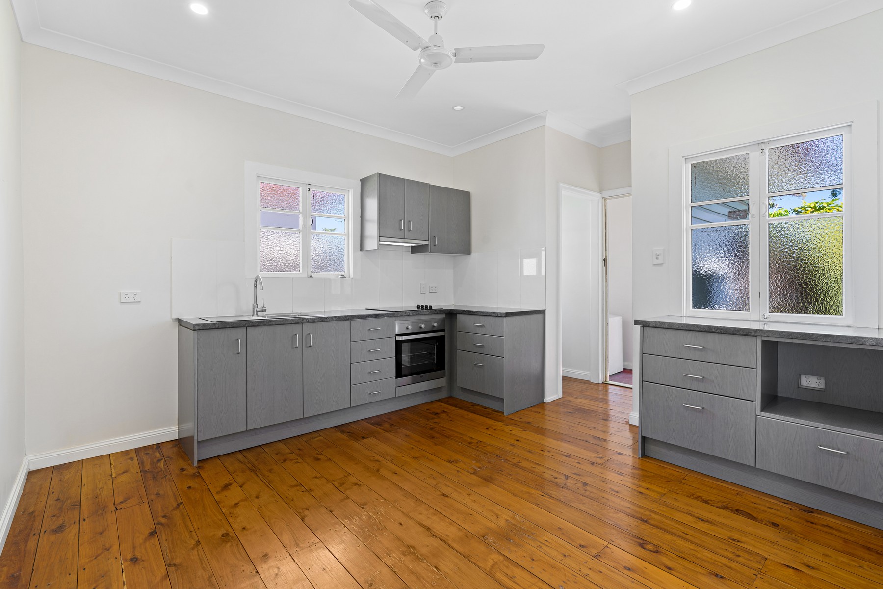 31 Priest Street, Rockville, QLD 4350