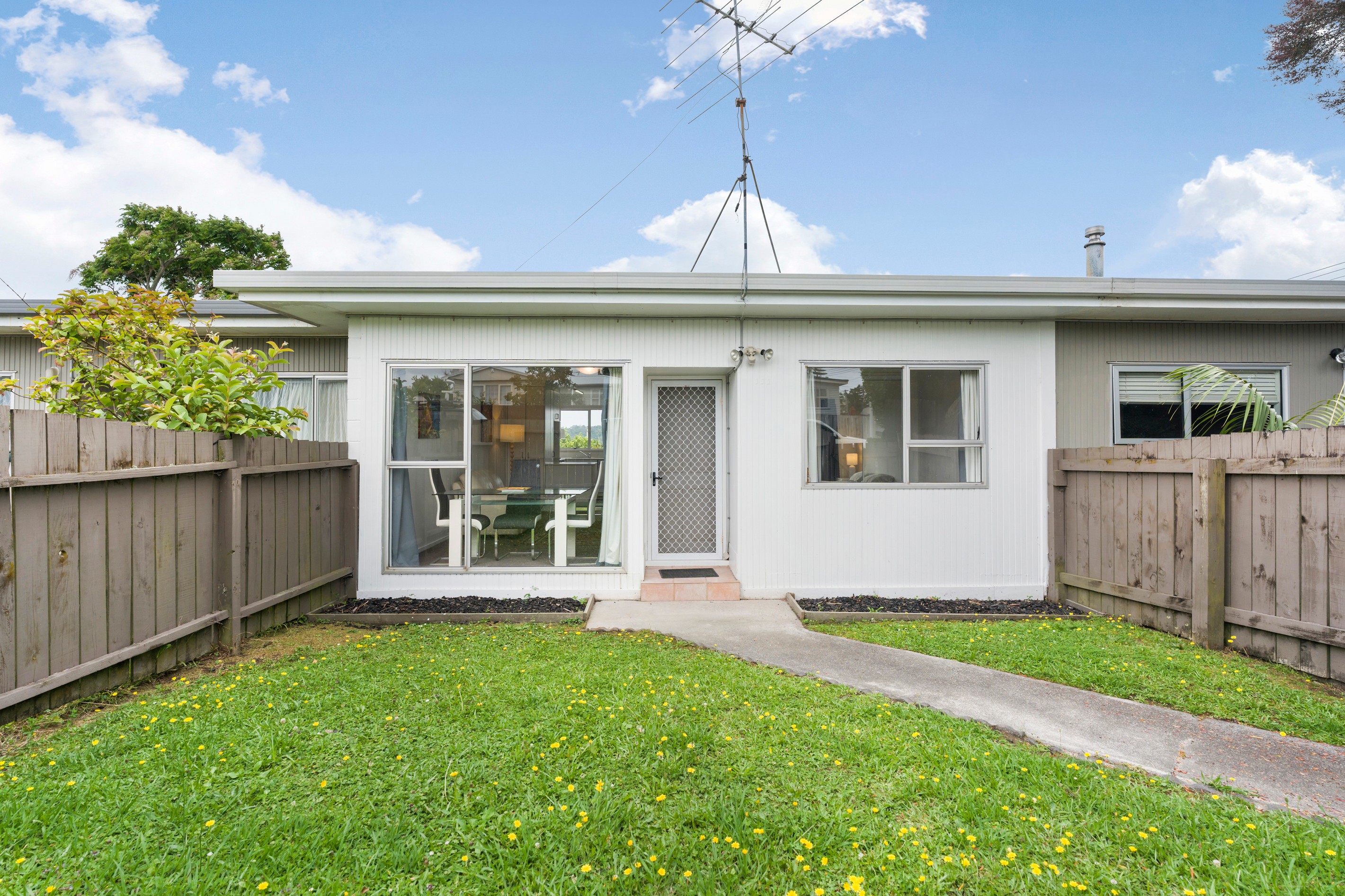 2/174 Birkdale Road, Birkdale, North Shore City