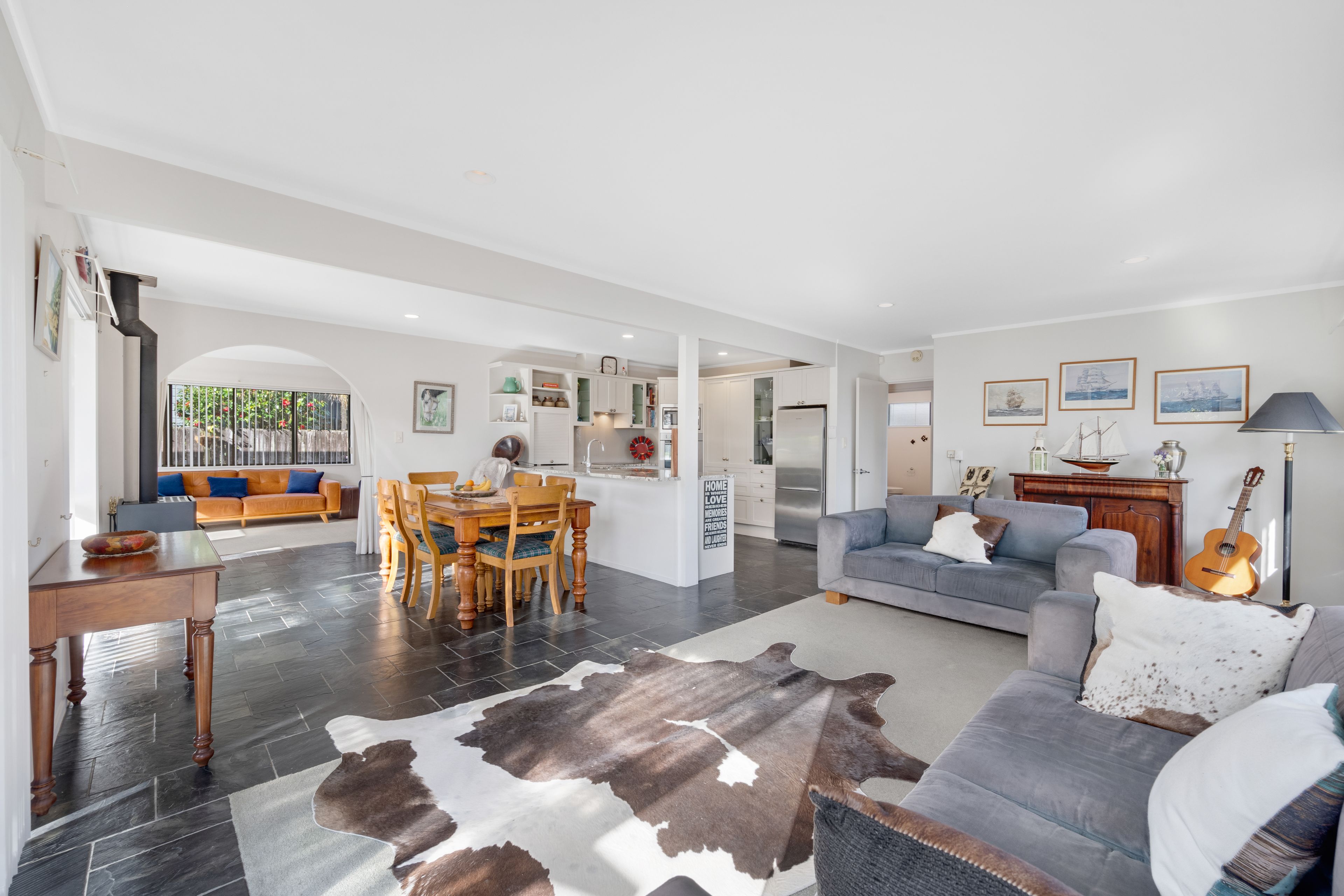 1/2 Basilton Close, Bucklands Beach, Manukau City