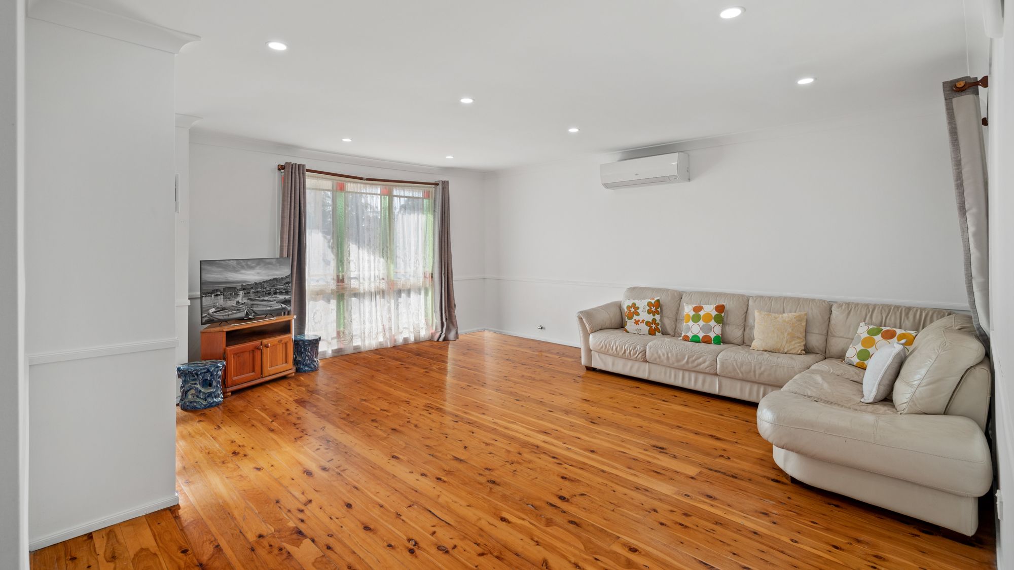 14 Francisco Crescent, Rosemeadow, NSW 2560