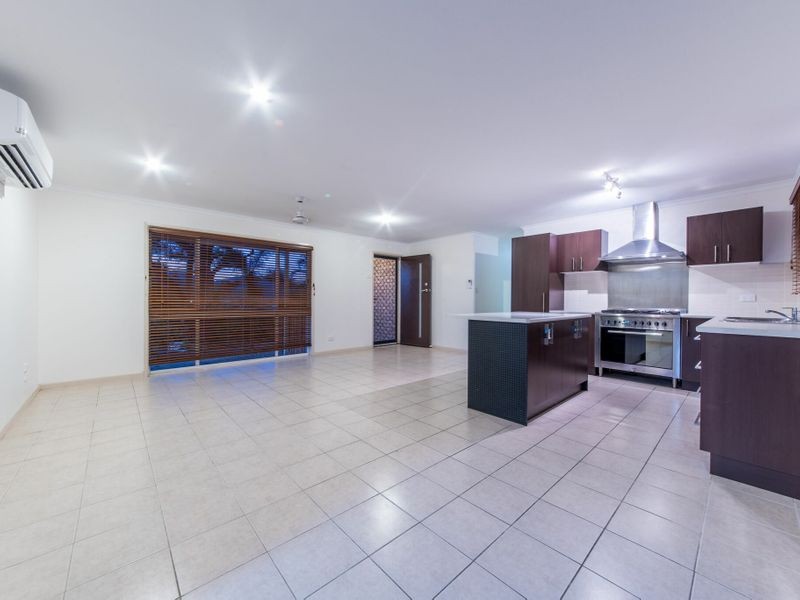 33 South Molle Boulevard, Cannonvale, QLD 4802