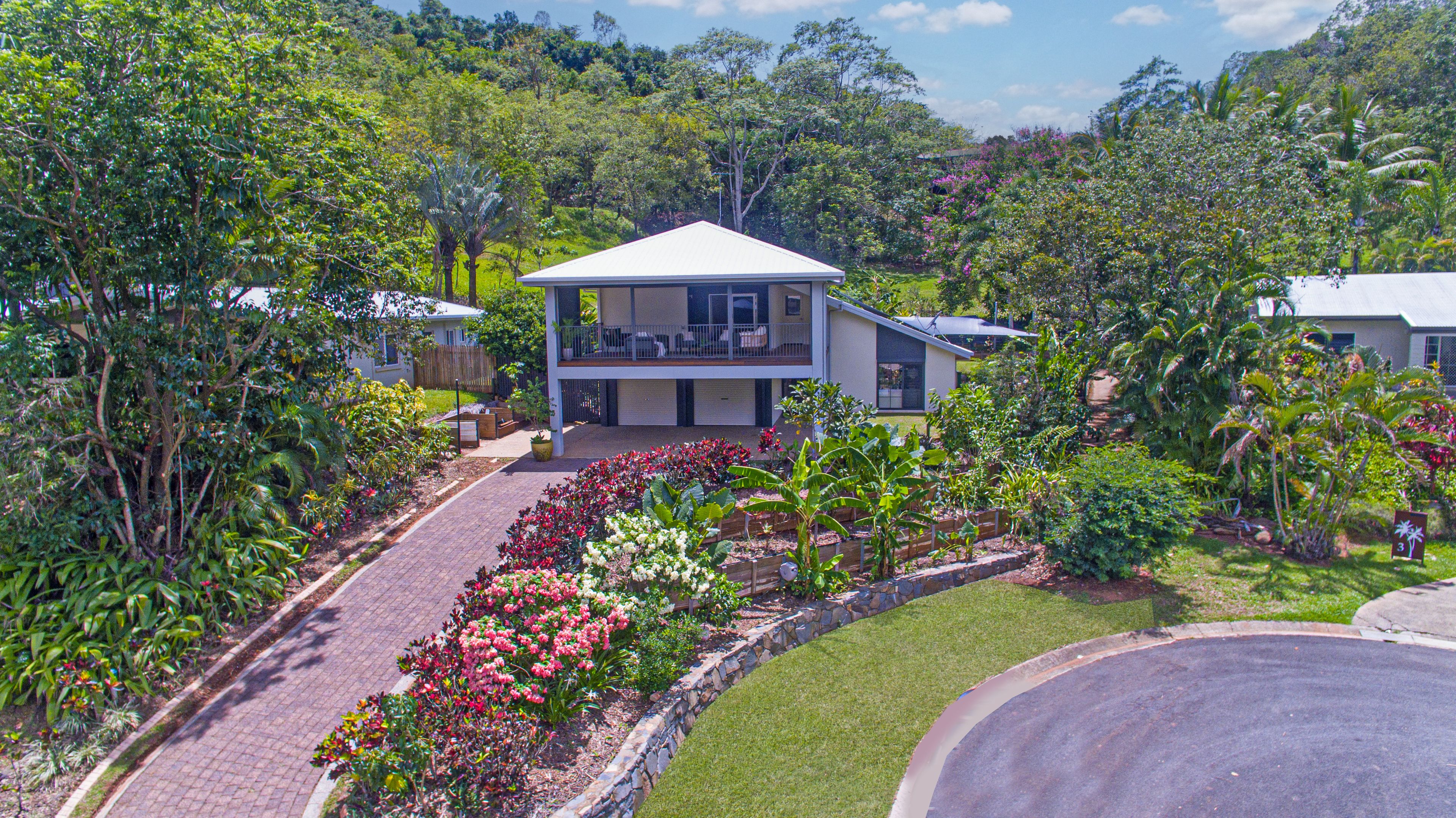 1 Dove Court, Bayview Heights, QLD 4868