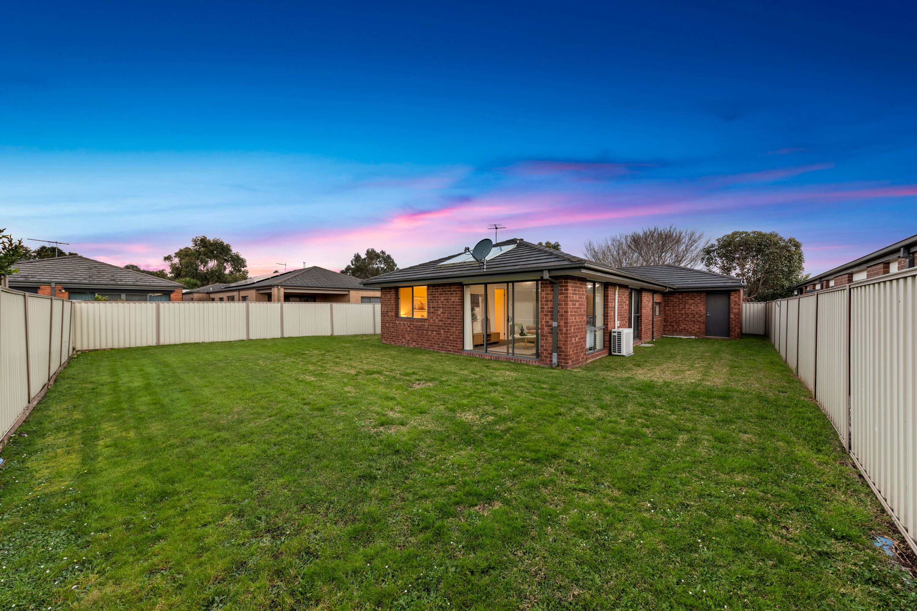 32 Edenbrook Circuit — photo 17 of 20