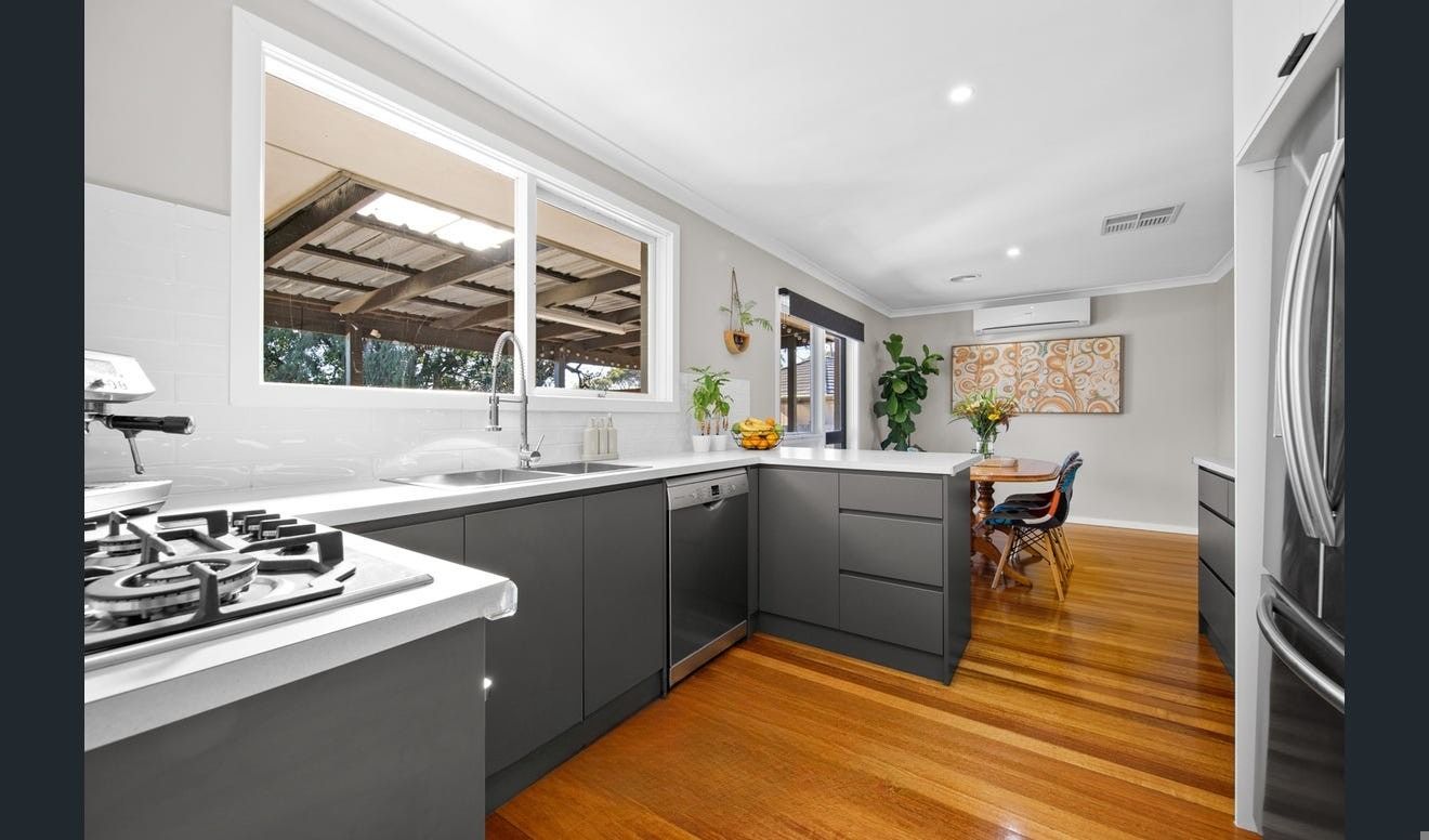 14 Winchester Drive, Bayswater North, VIC 3153