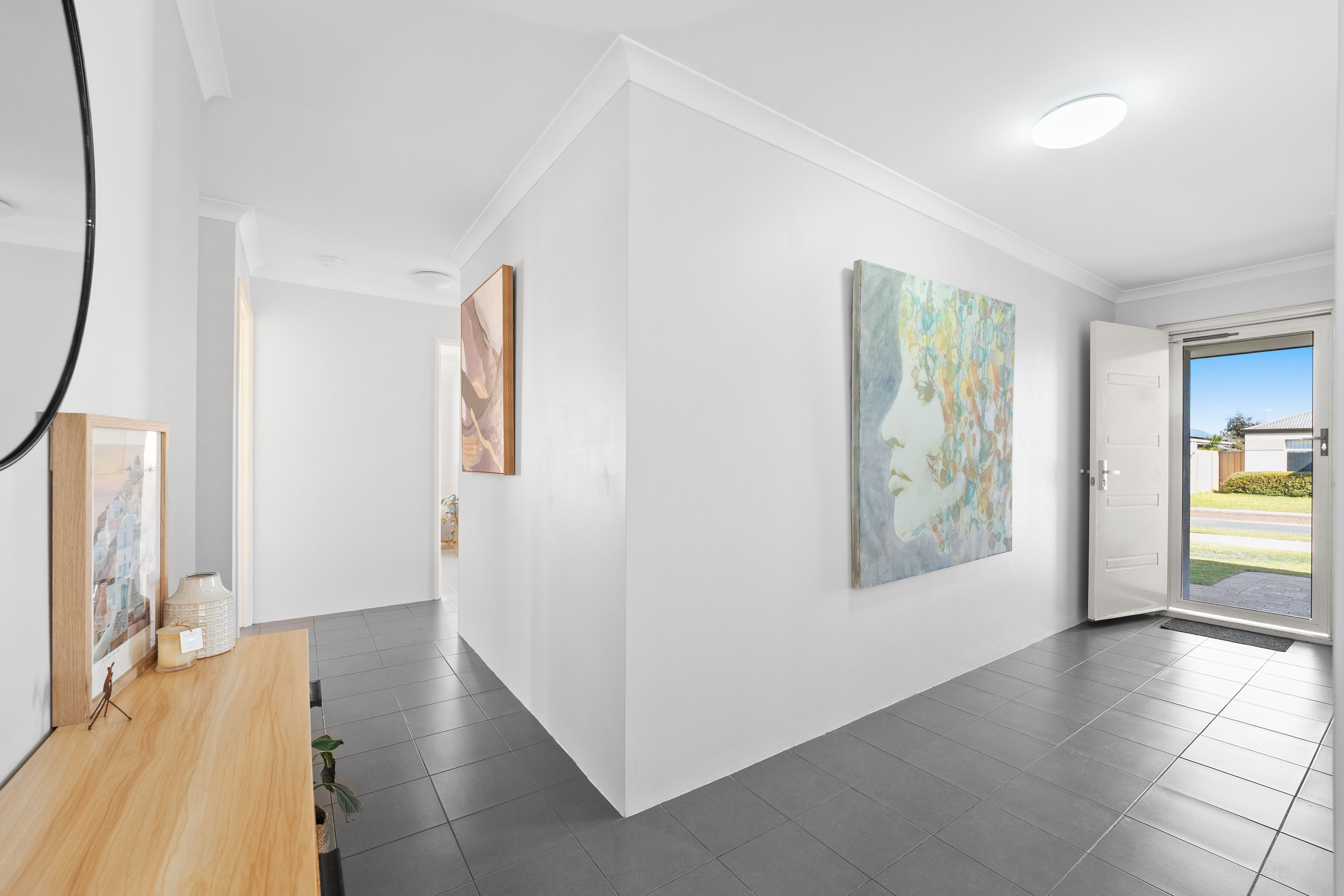 30 Southport Drive — photo 3 of 30