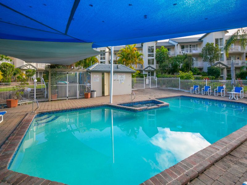 18/37 Bayview Street, Runaway Bay, QLD 4216