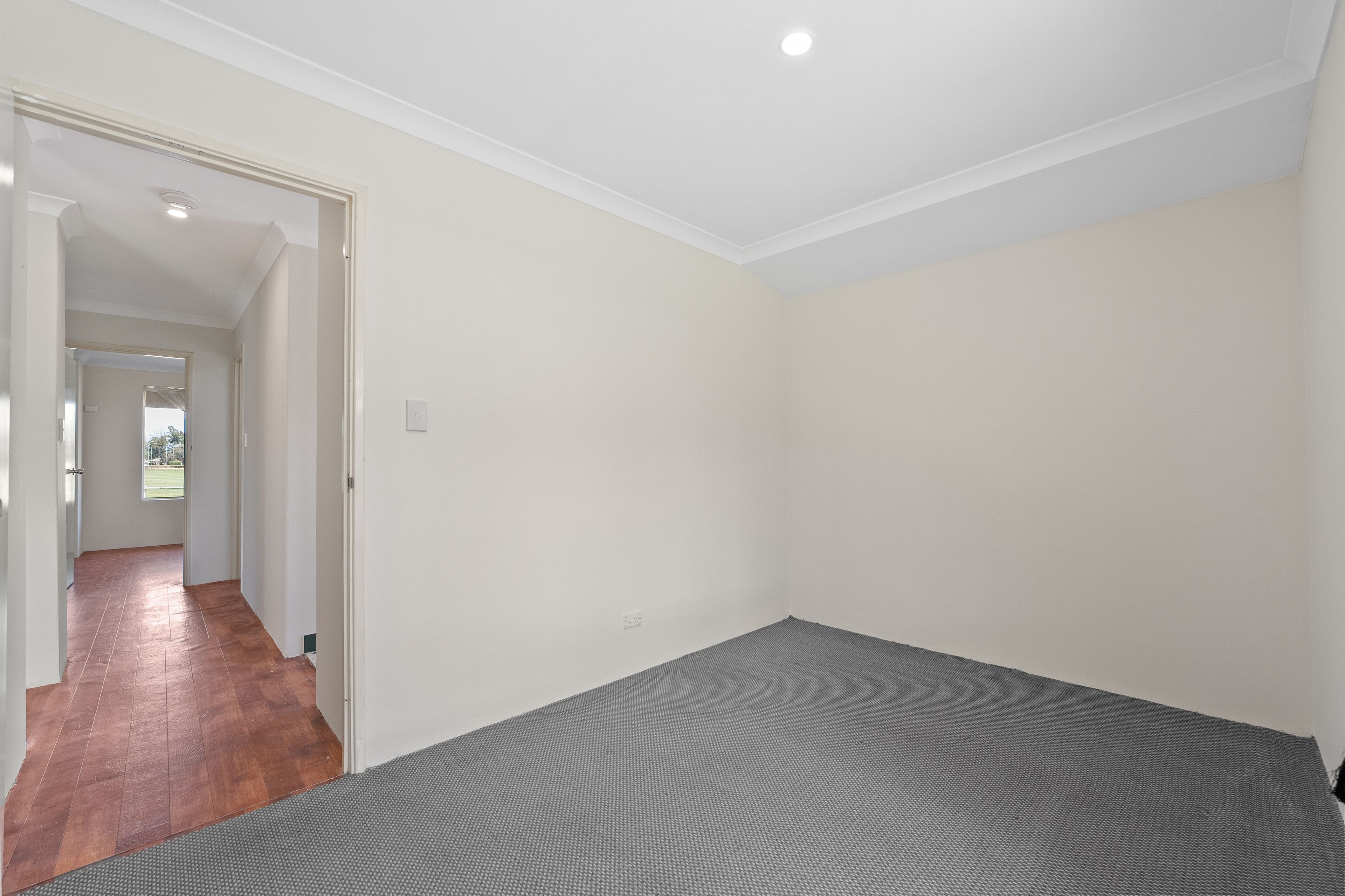 9 Helena Road — photo 17 of 30