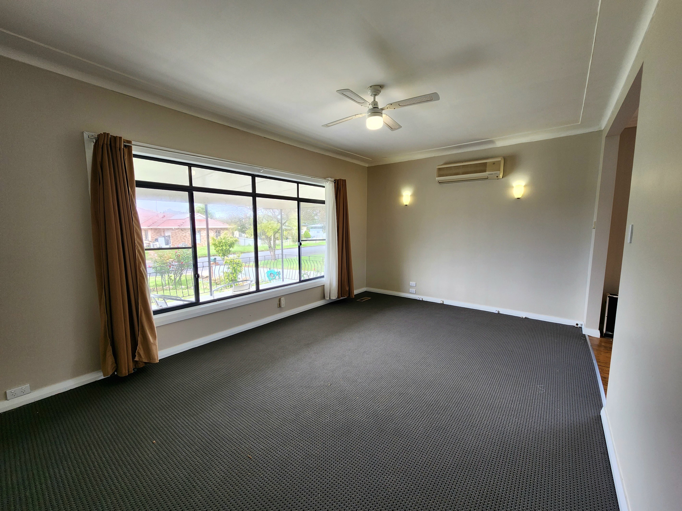 14 Pearce Street, Parkes, NSW 2870
