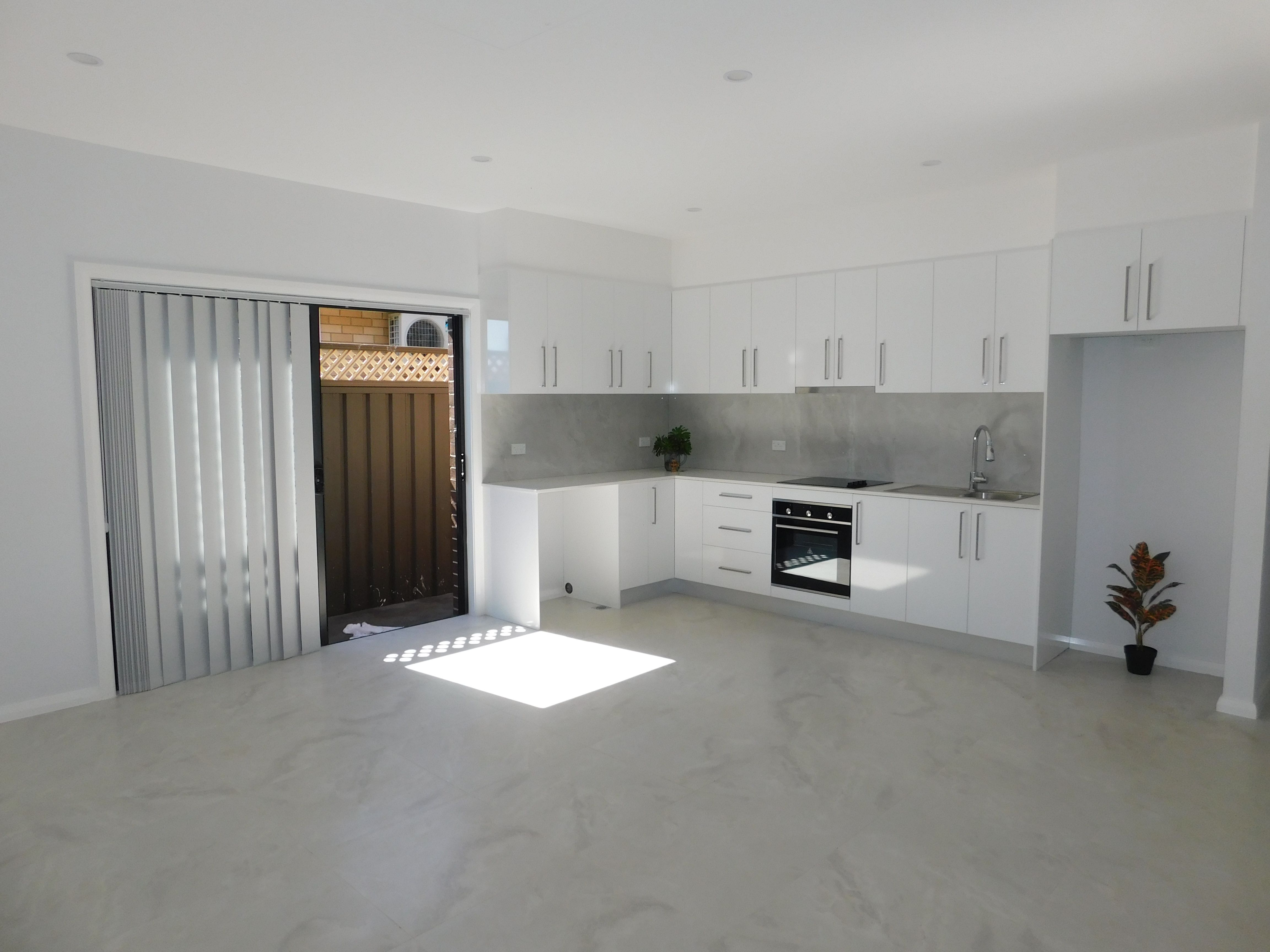 563 Smithfield Road, Greenfield Park, NSW 2176