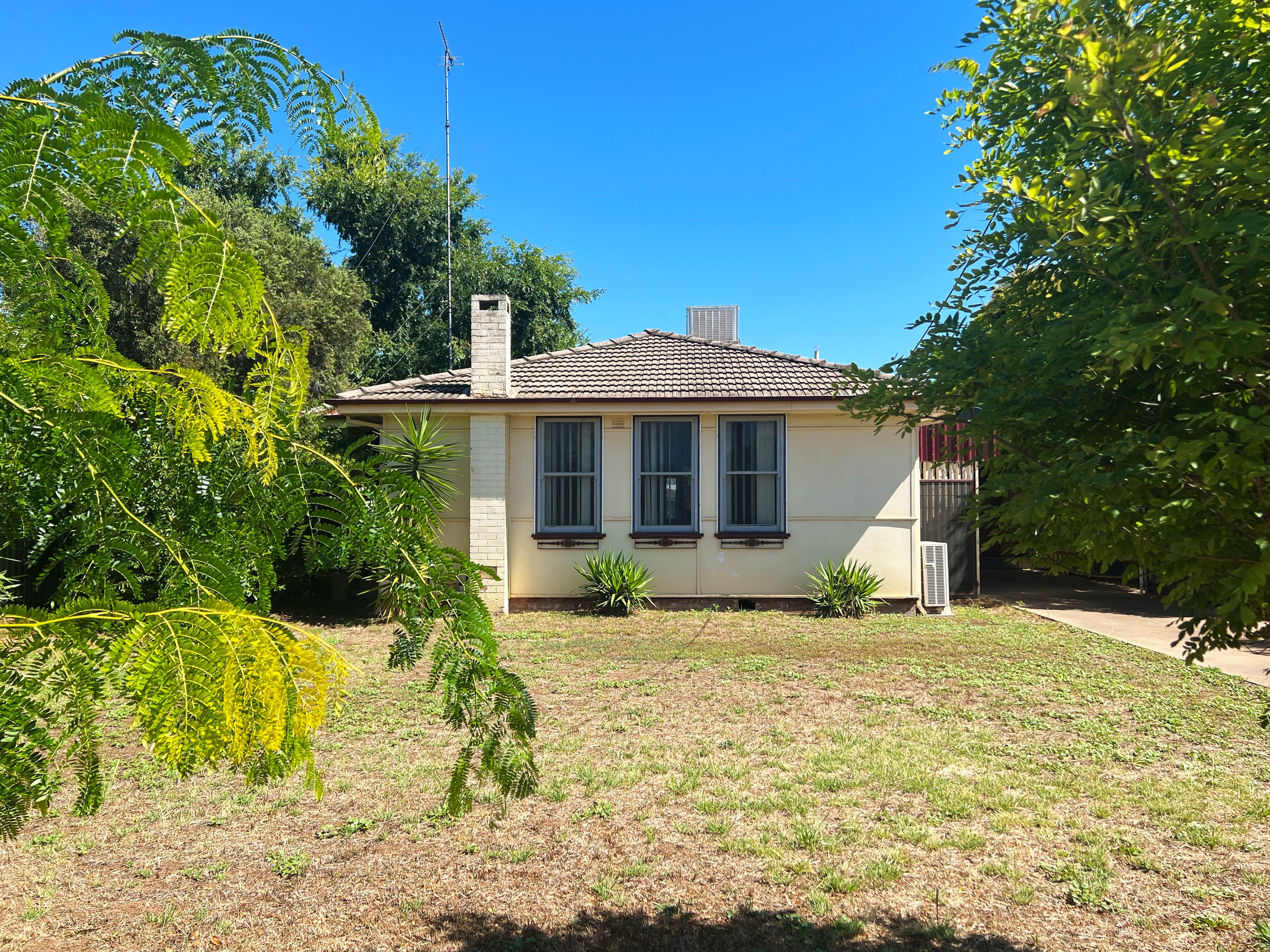 10 Wootten Street, West Wyalong NSW 2671