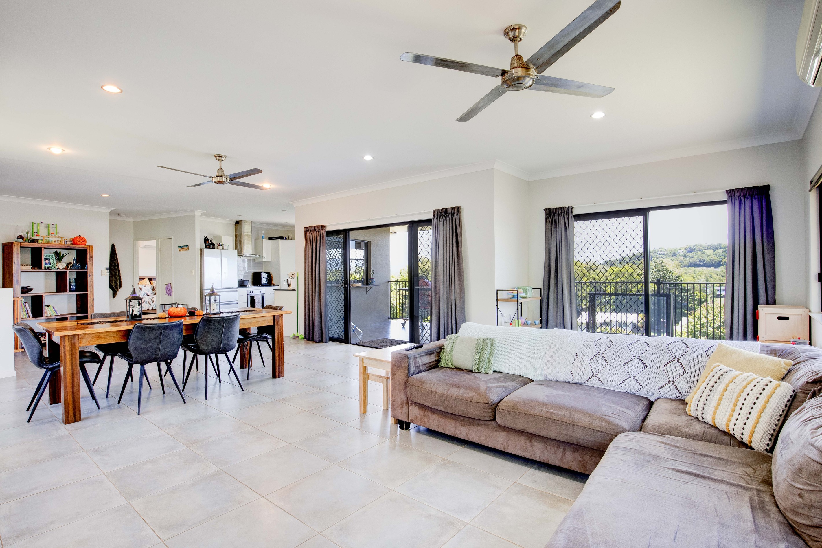 15 RIVERSIDE Terrace, SOUTH MISSION, QLD 4852