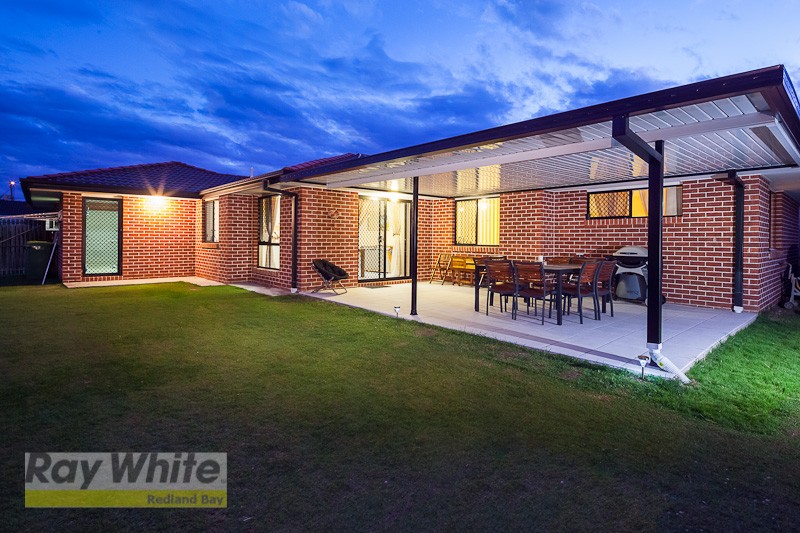 9 Marjorie Buckler Avenue, Redland Bay, QLD 4165