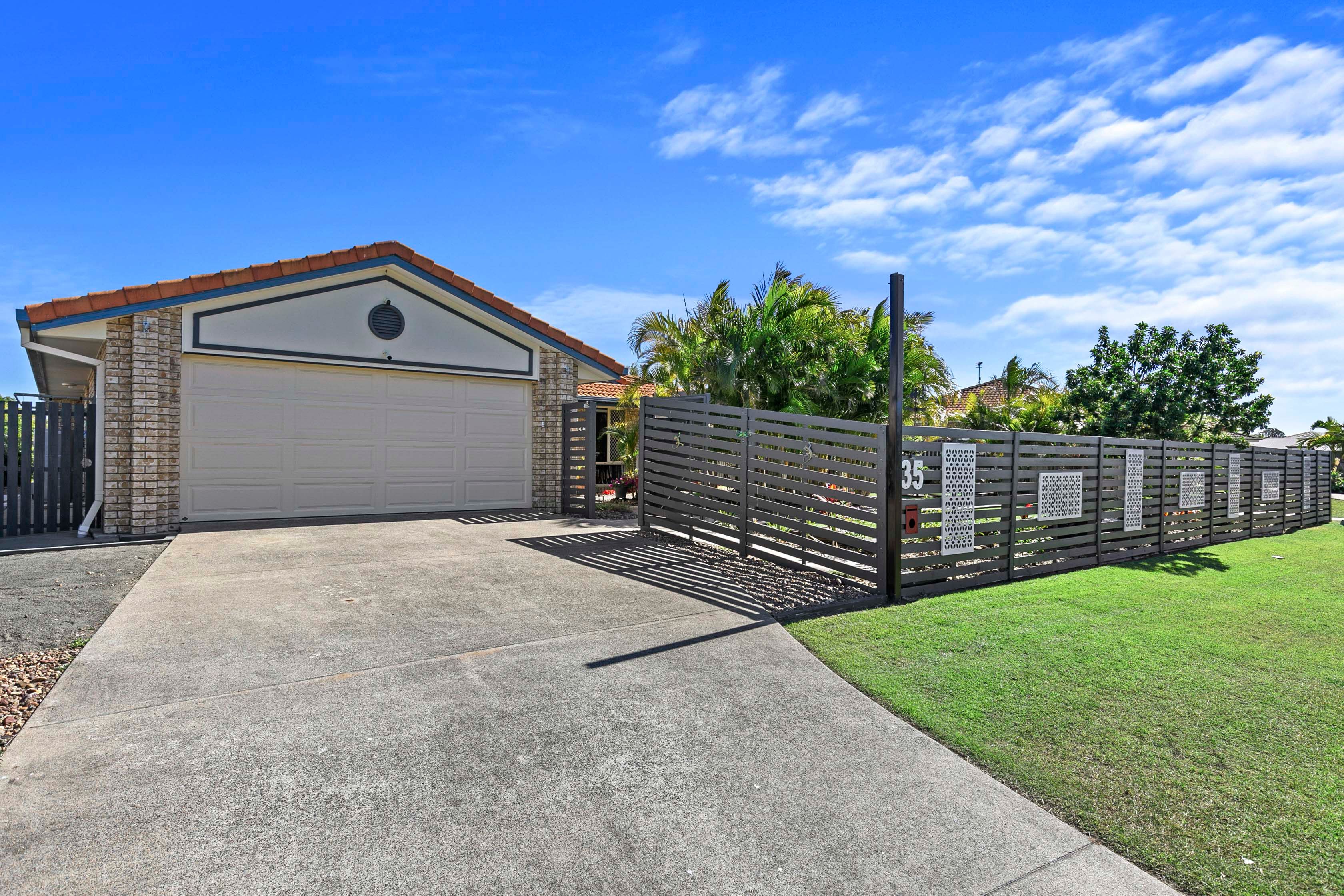35 Anchorage Circuit, Point Vernon, QLD 4655