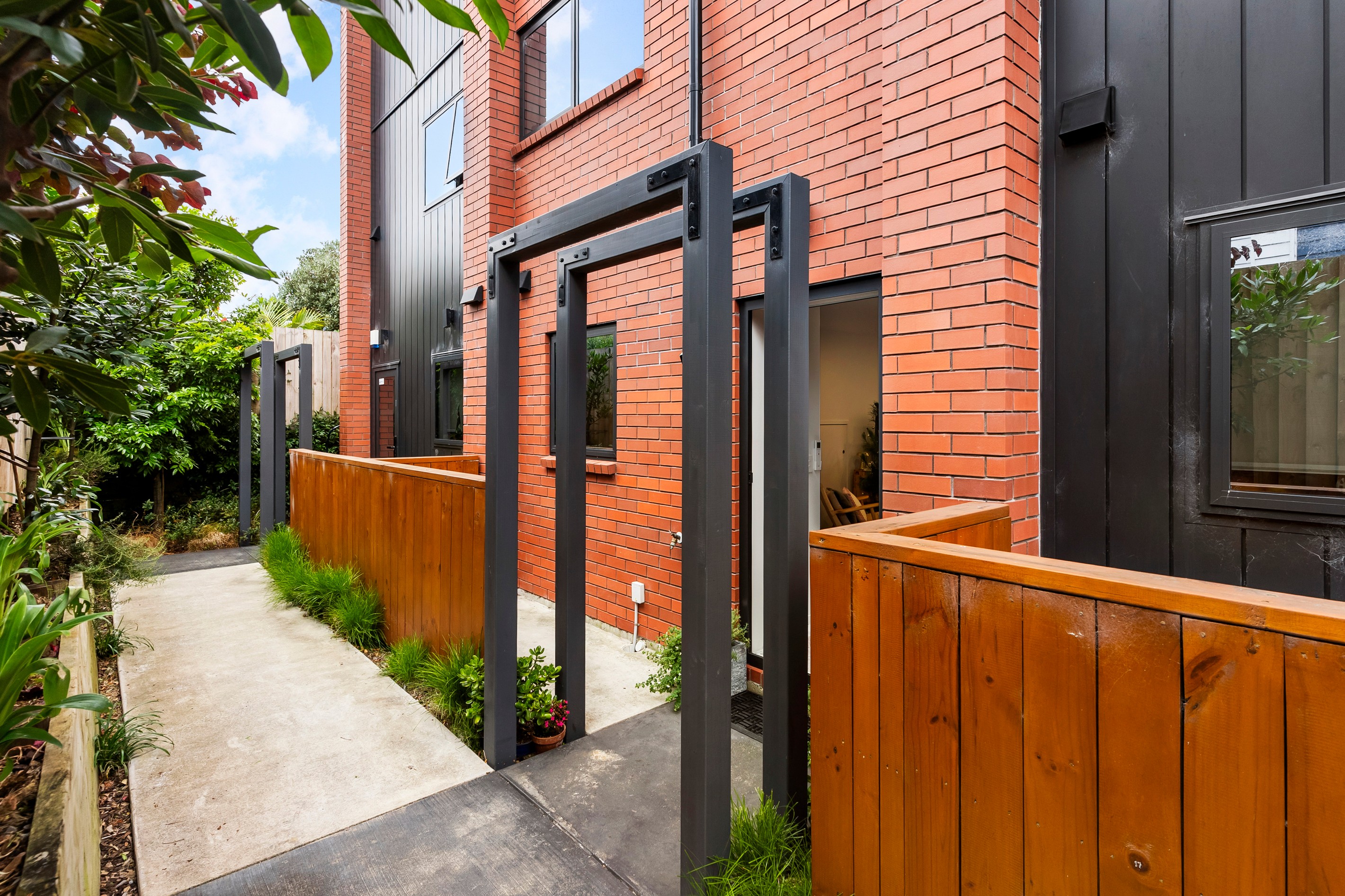 10/10 Yeovil Road, Te Atatu Peninsula, Waitakere City