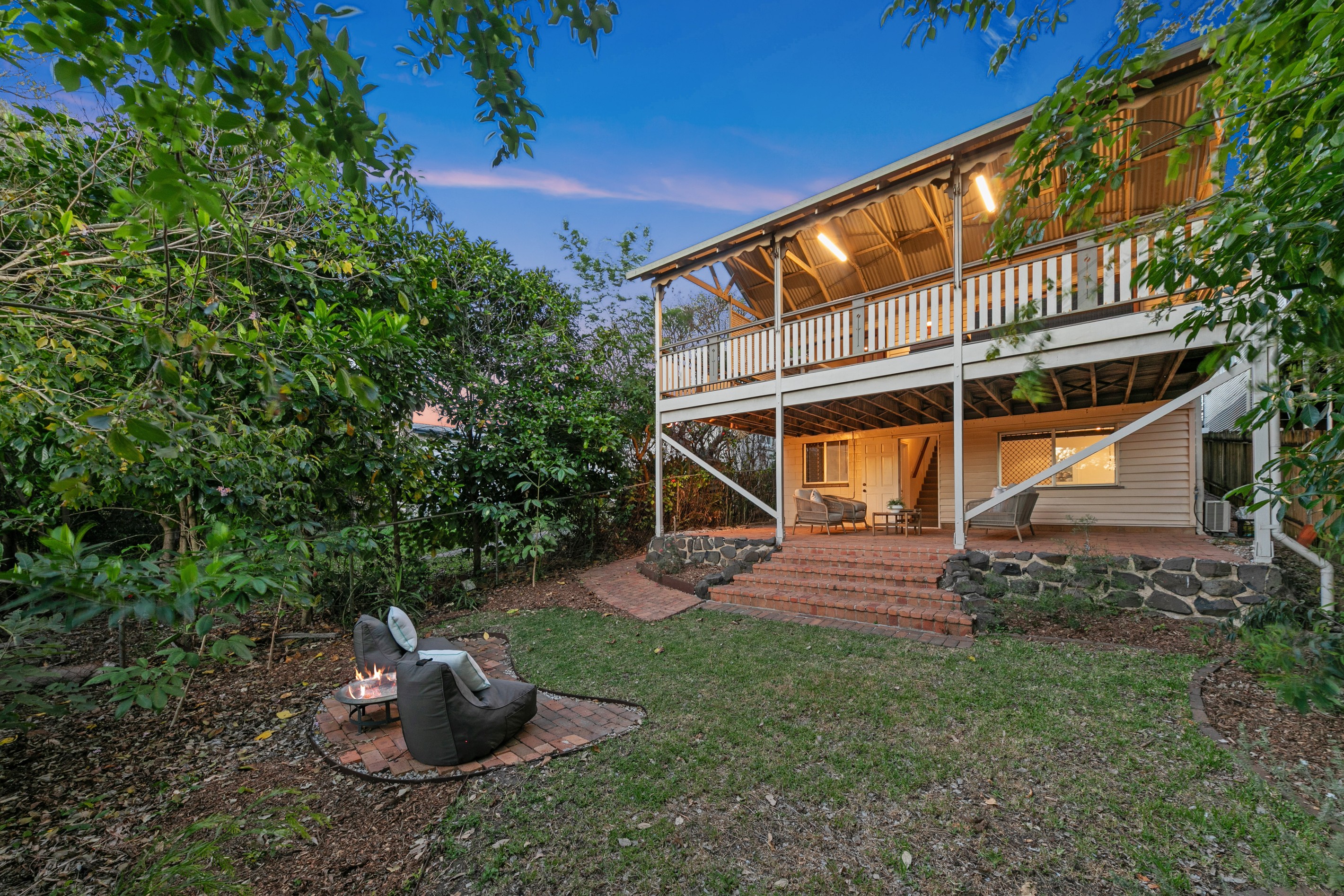 71 EFFINGHAM Street, Tarragindi, QLD 4121