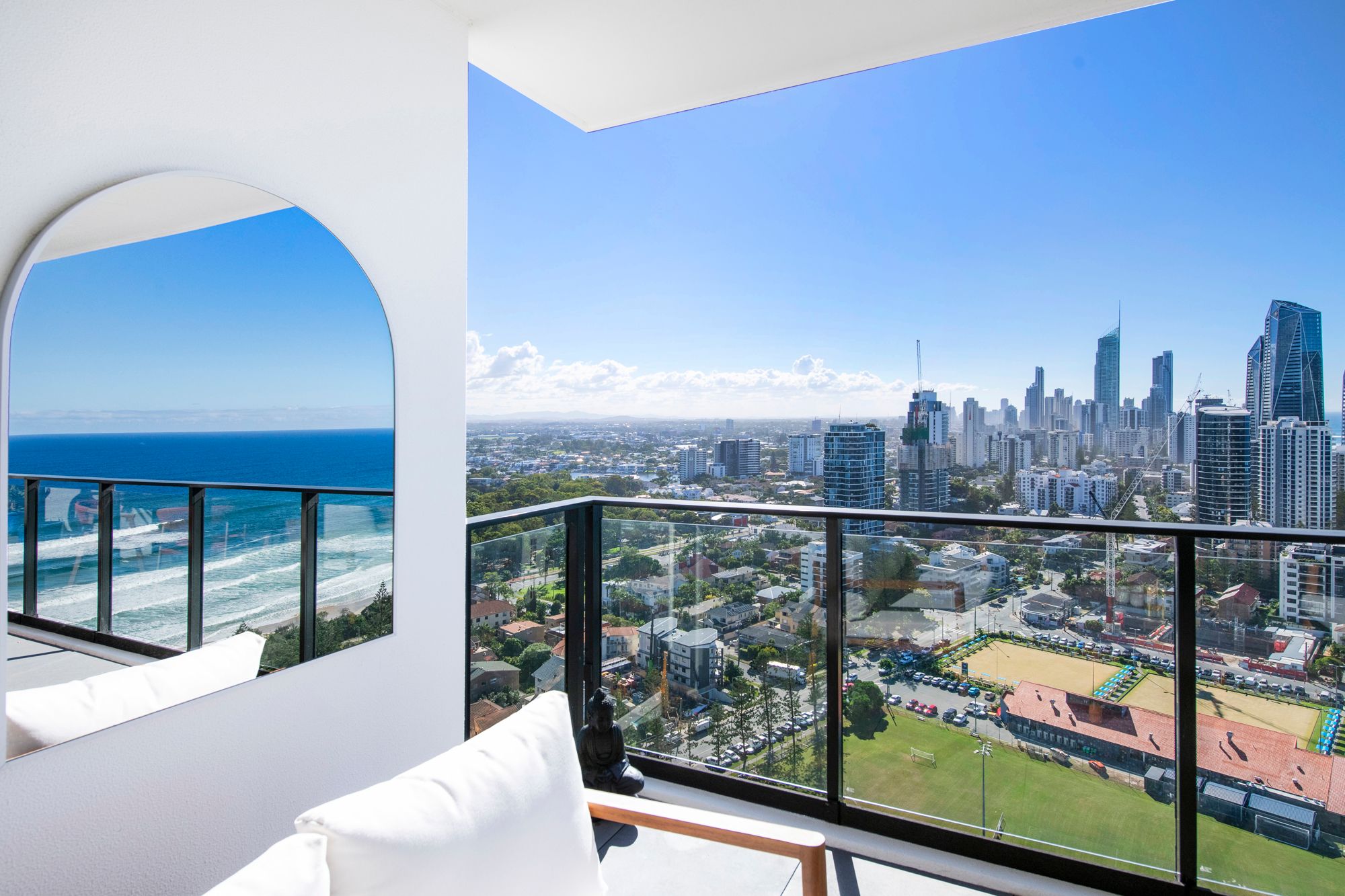 110/18 Chelsea Avenue, Broadbeach, QLD 4218