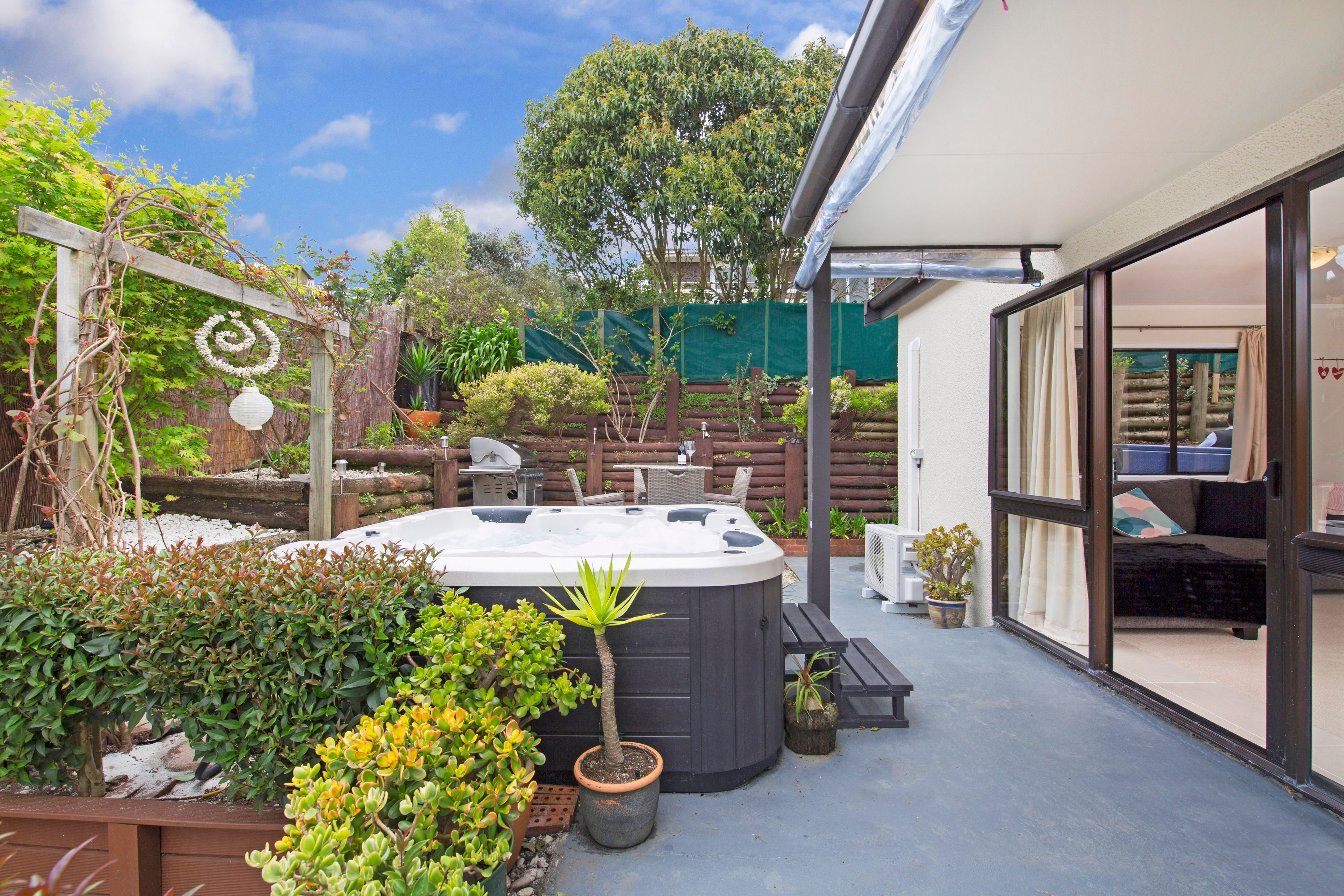 2/84 Dalwhinnie Parade, Highland Park, Manukau City