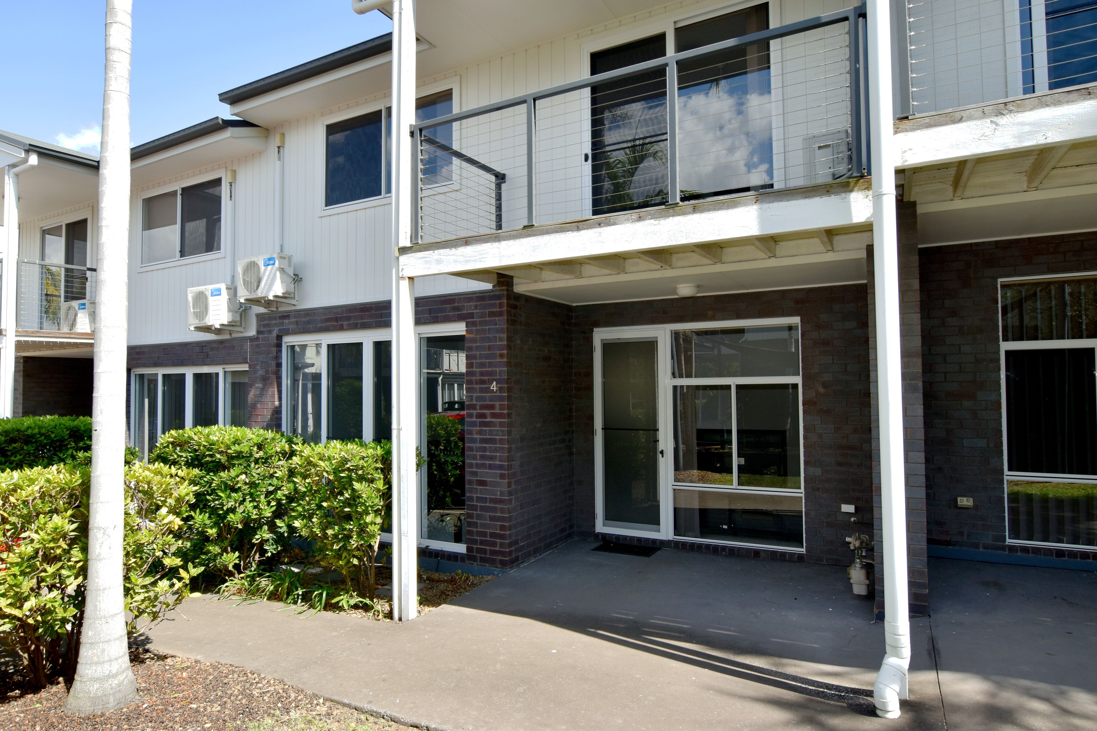 4/14 Fowler Street, West Gladstone, QLD 4680