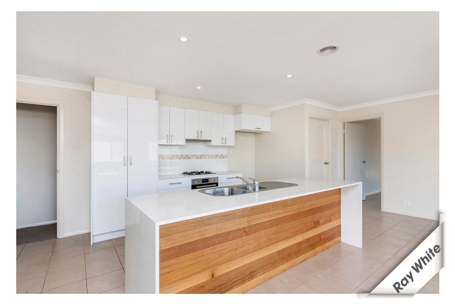 4 Drooka Crescent, Crace, ACT 2911