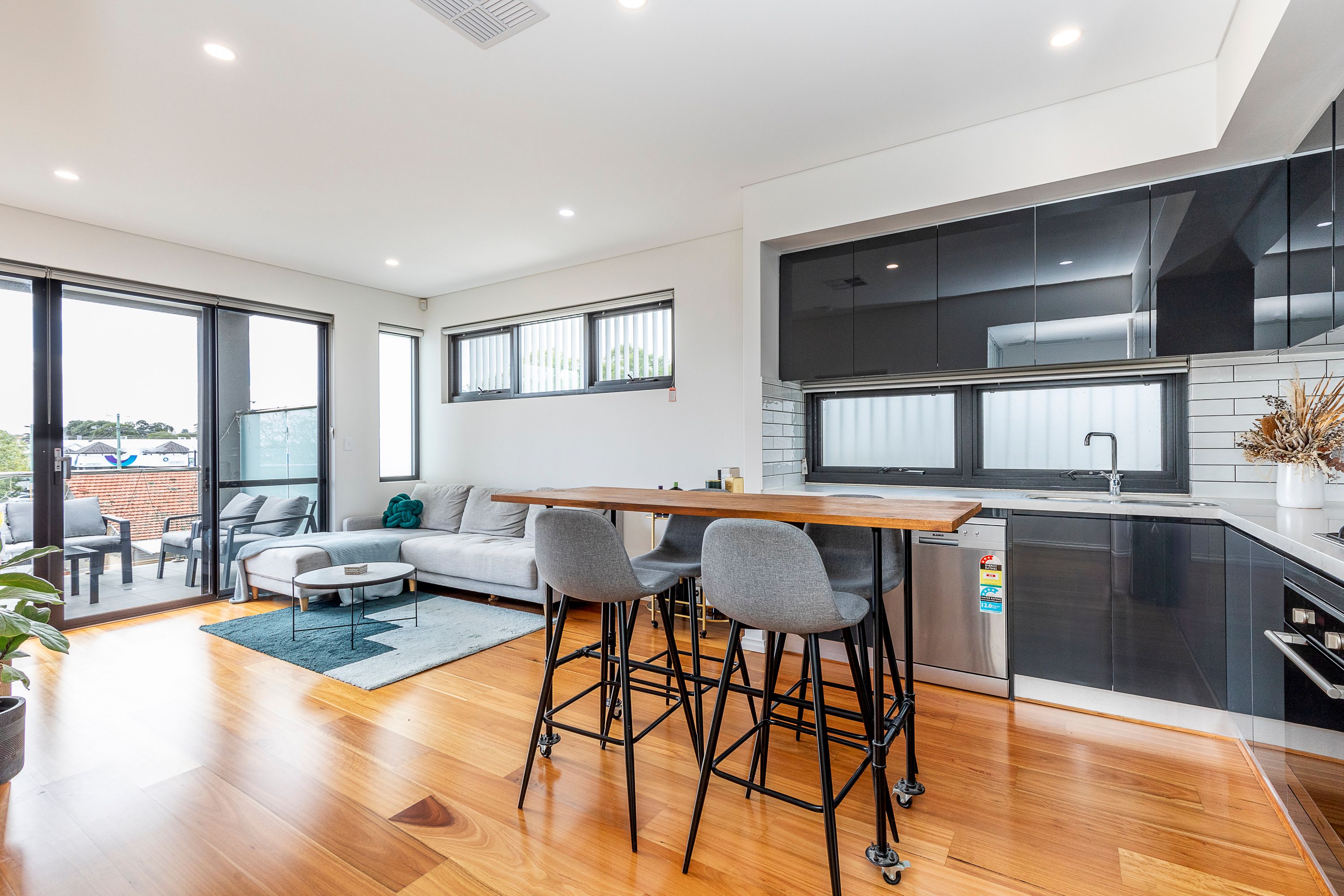 8 Gibney Avenue, Mount Hawthorn WA 6016