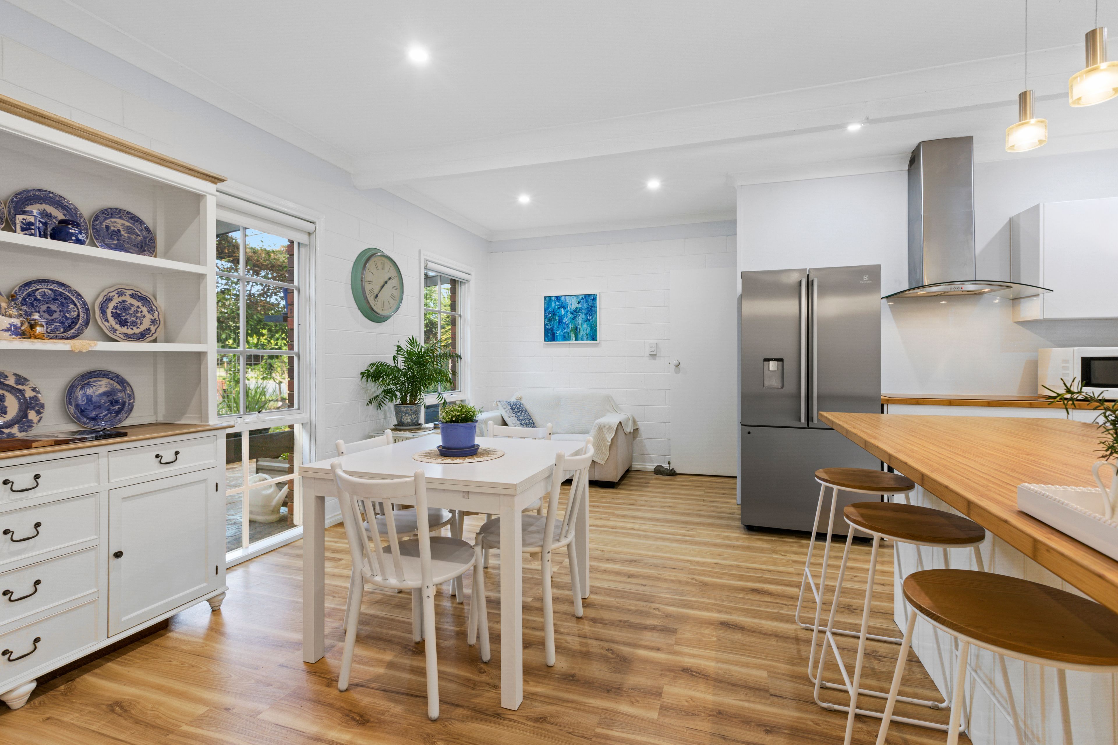16 Kubis Crescent — photo 4 of 16